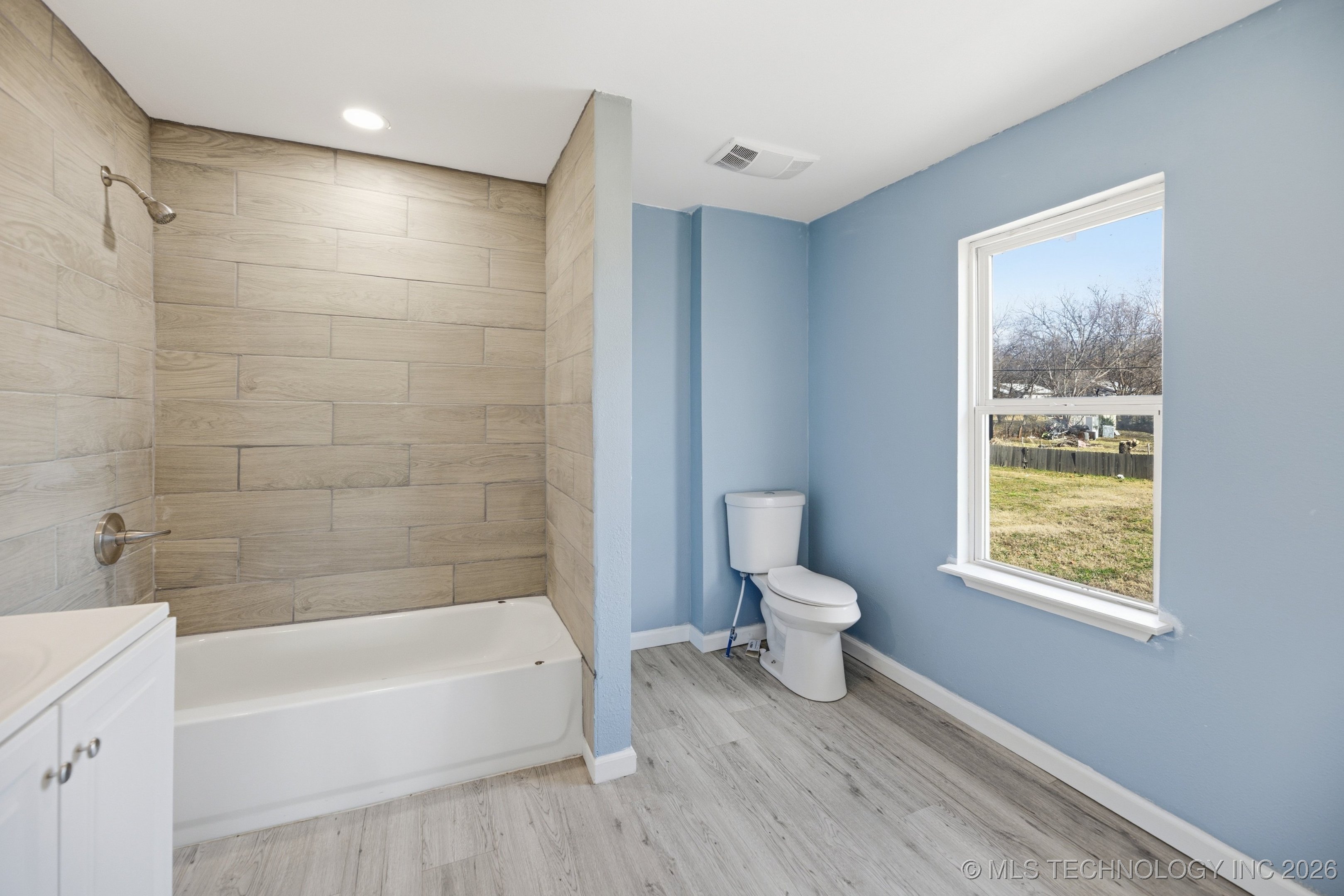 1001 S Chestnut Street Property Photo 18