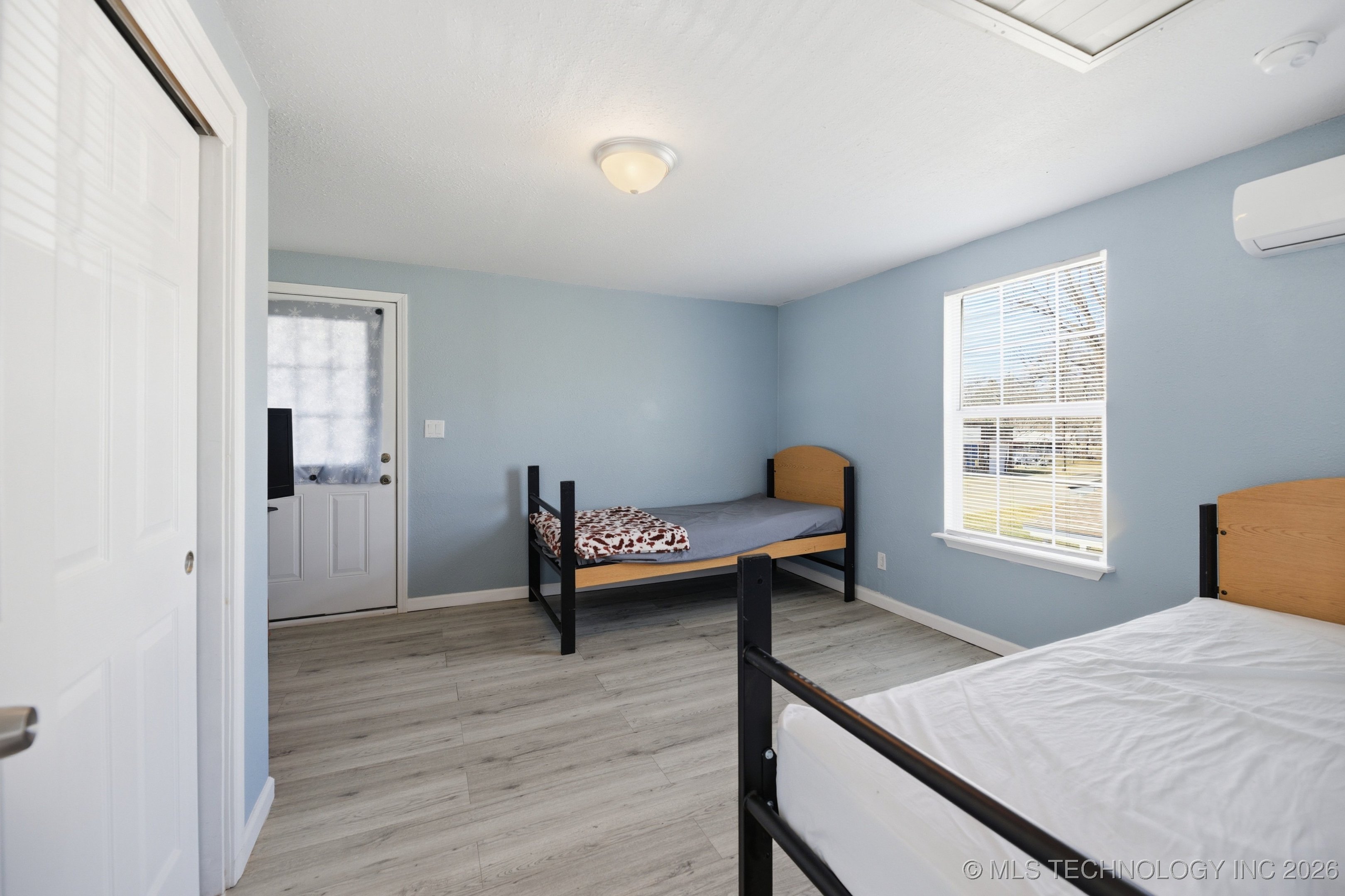 1001 S Chestnut Street Property Photo 19