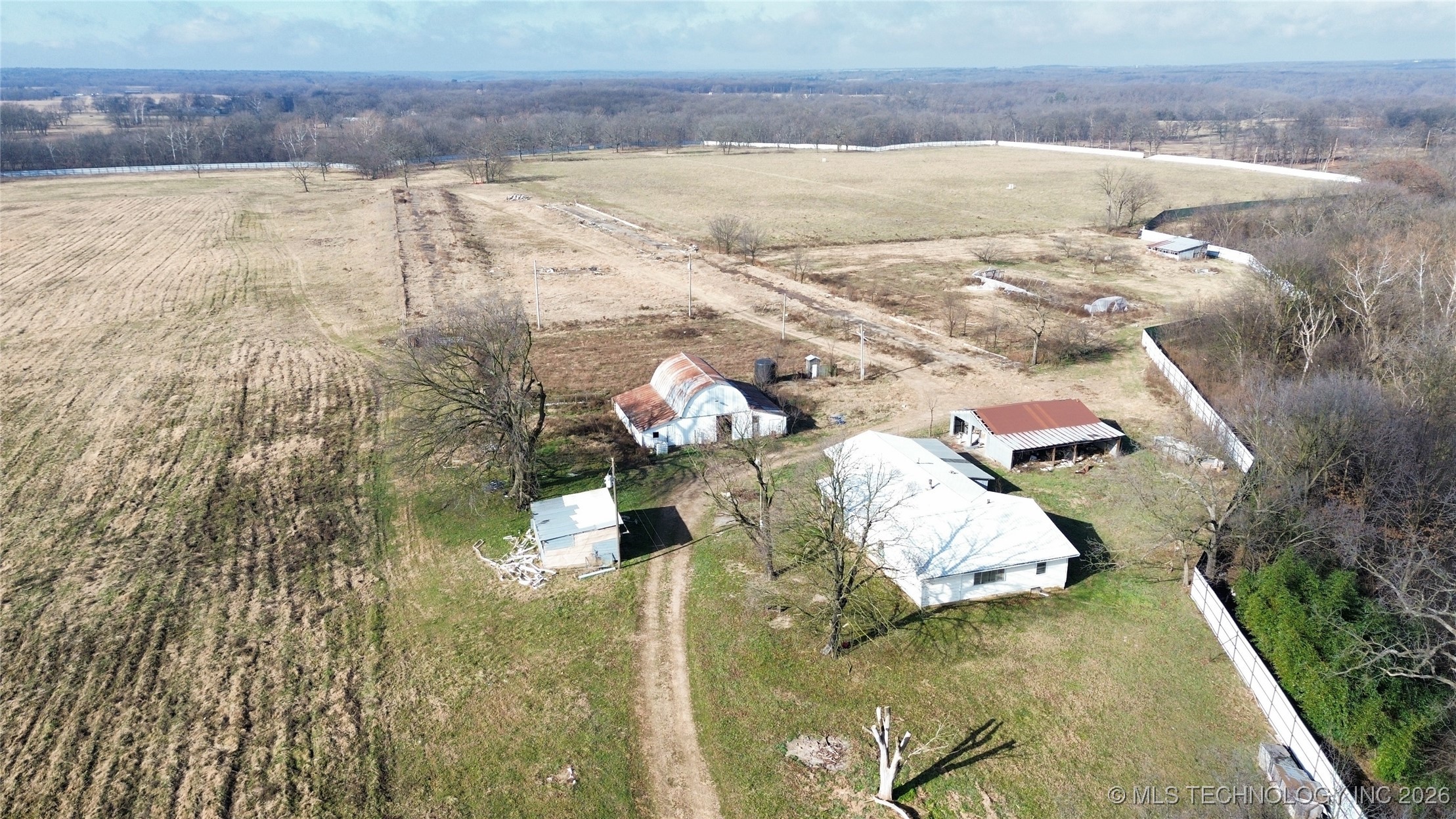 45195 670 Road Property Photo 3