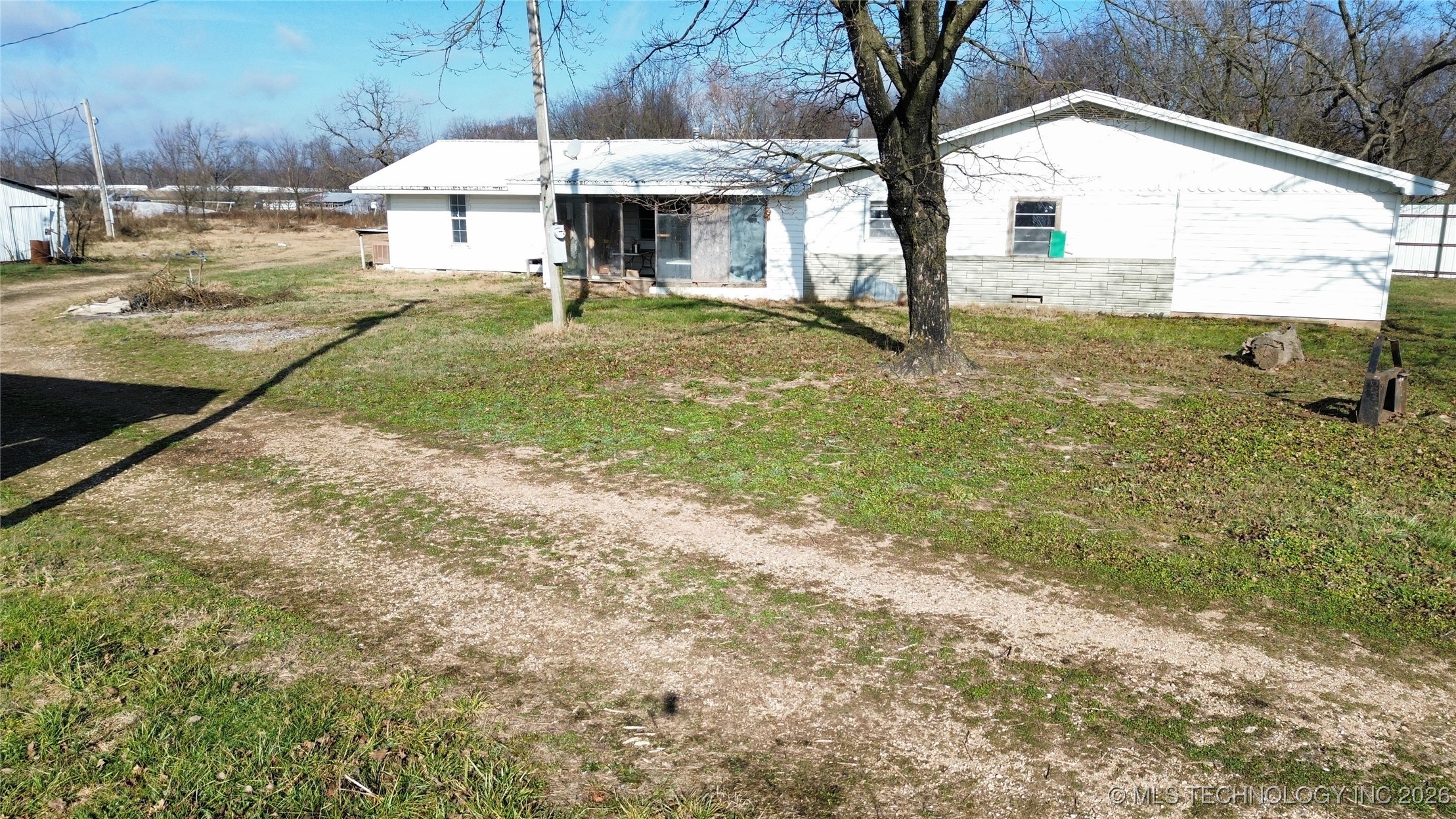 45195 670 Road Property Photo 9
