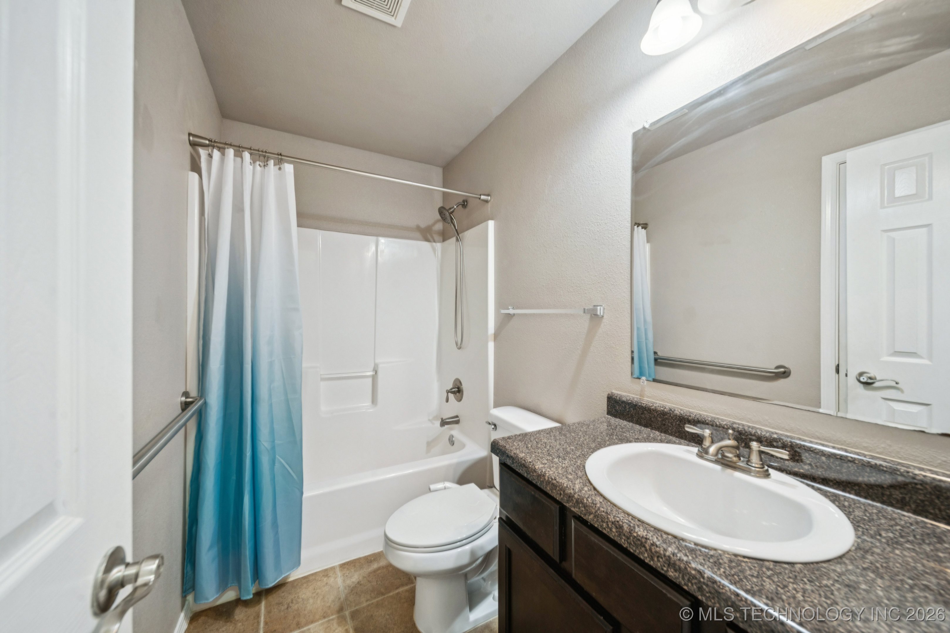 8654 S 262nd East Avenue Property Photo 18