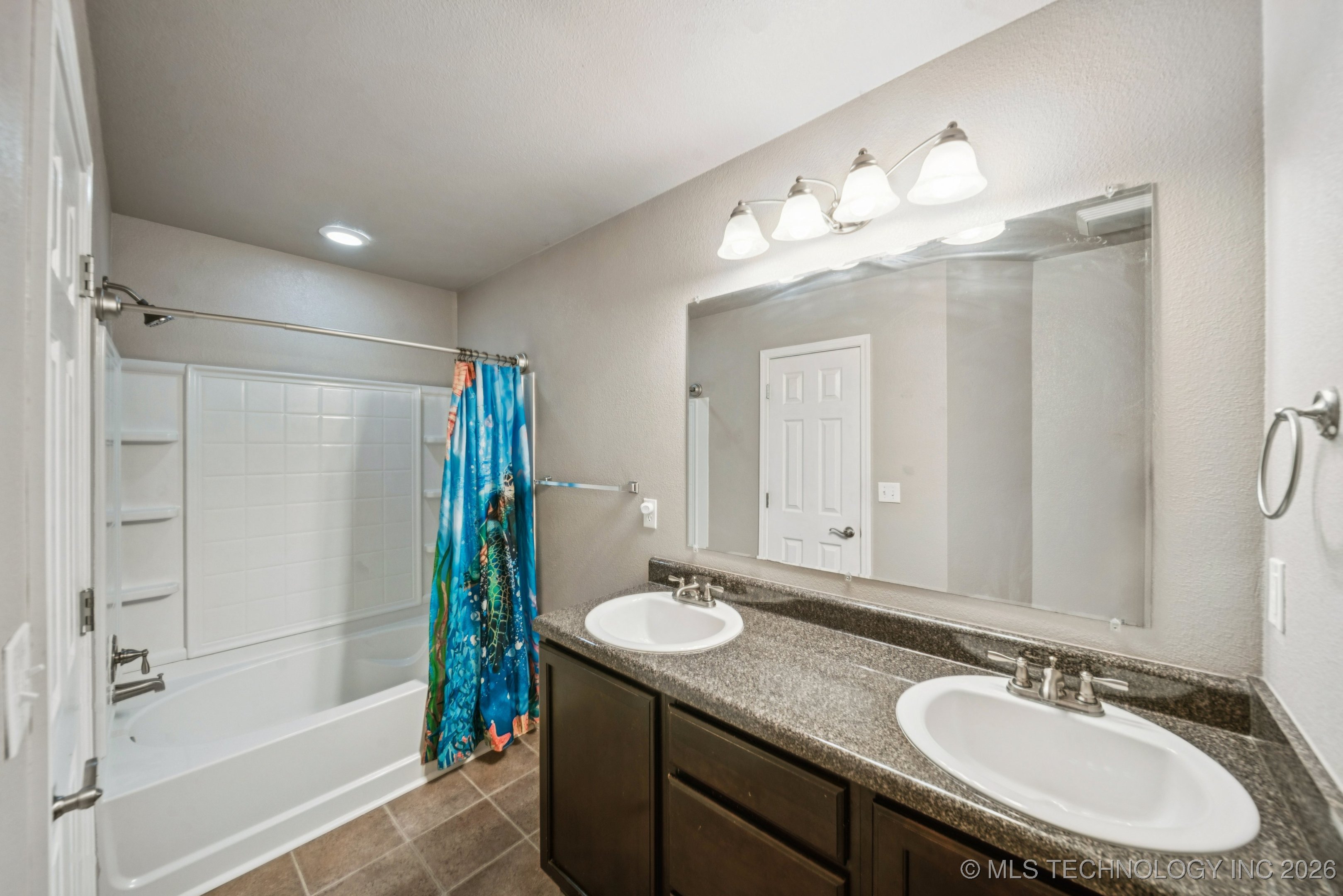 8654 S 262nd East Avenue Property Photo 22