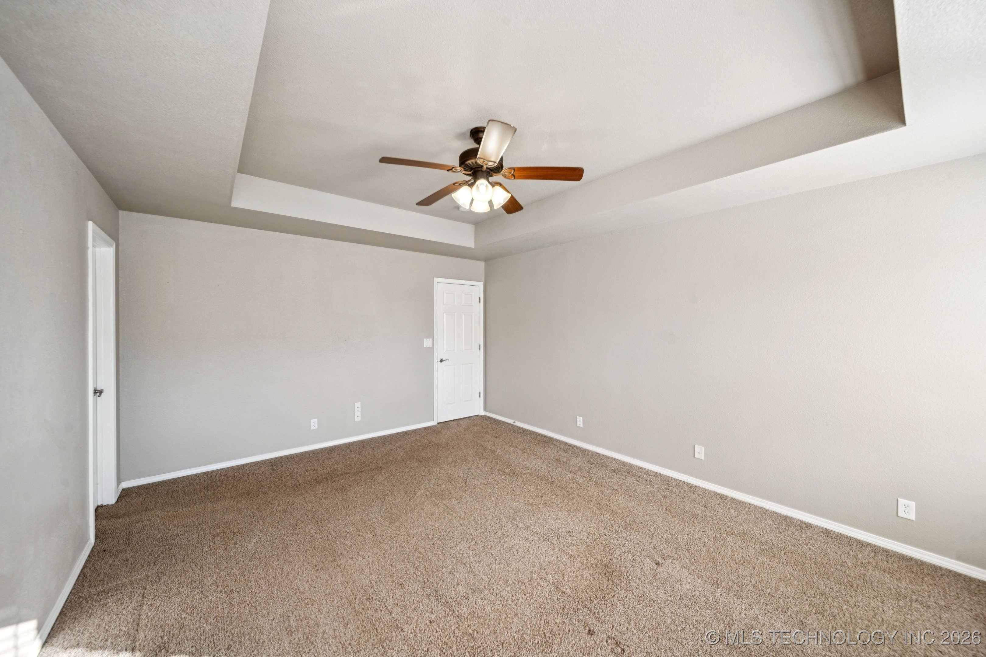 8654 S 262nd East Avenue Property Photo 25