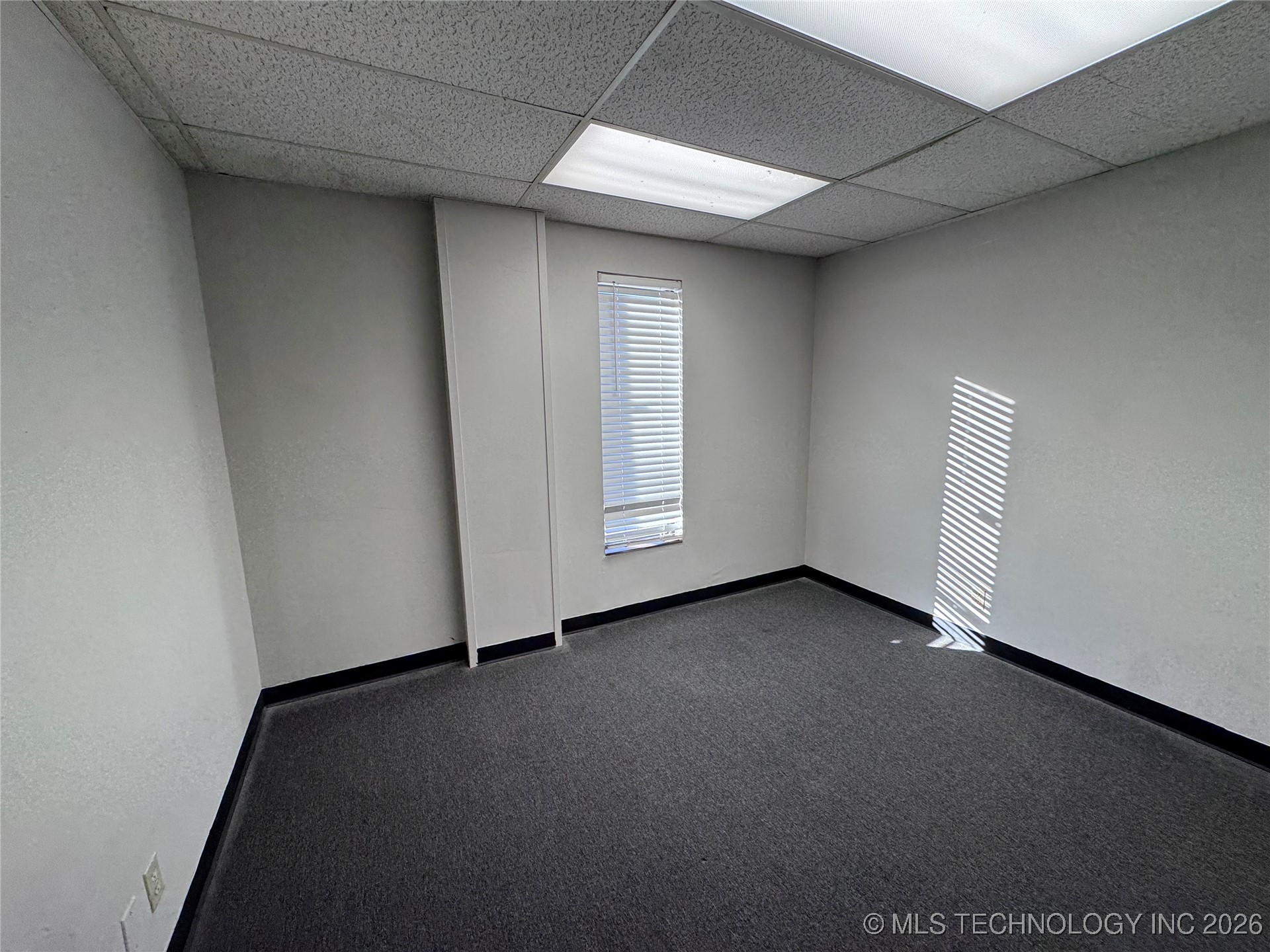 10818 E Newton Place Property Photo 7