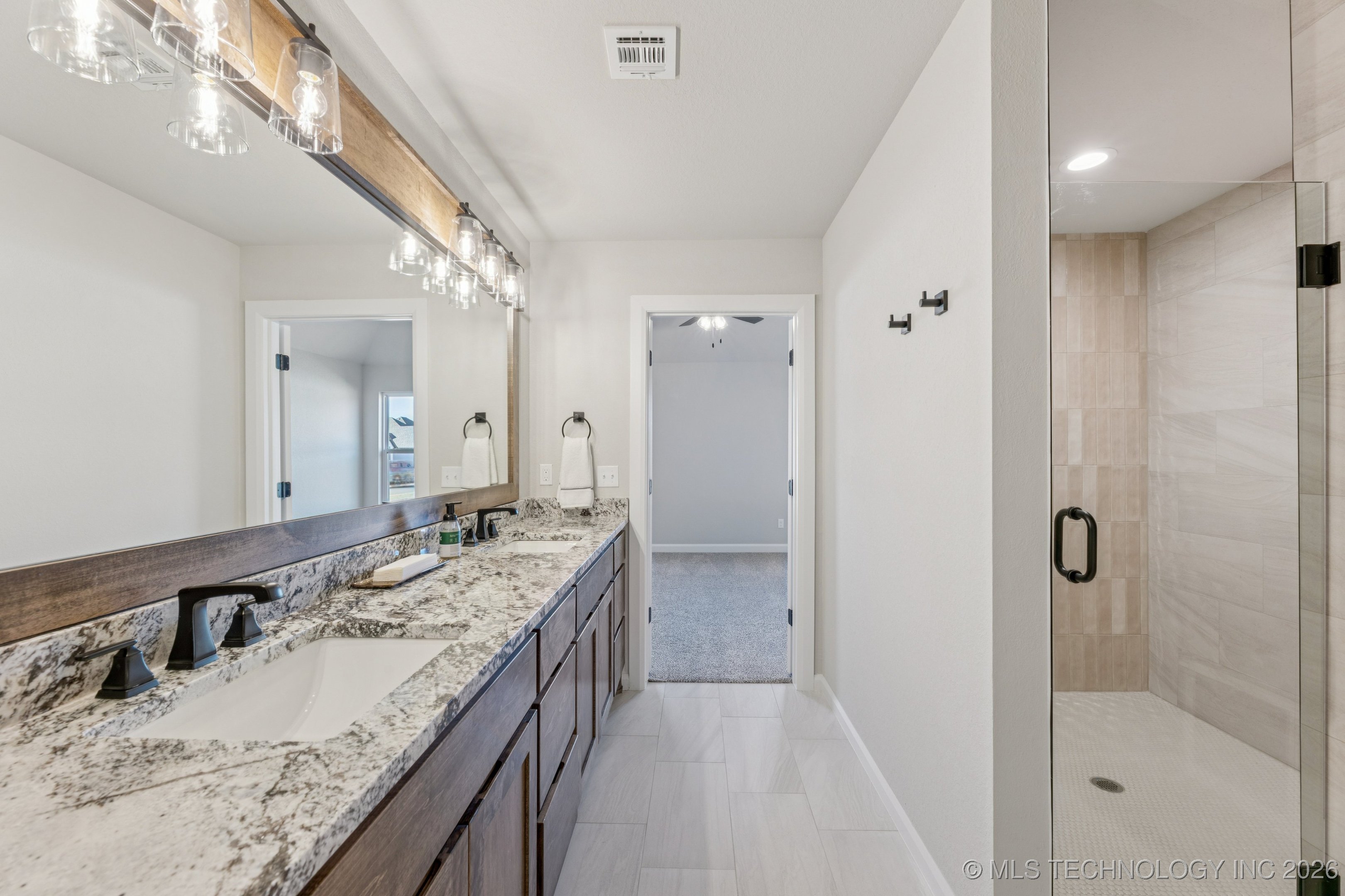 23277 E 107th Street S Property Photo 16