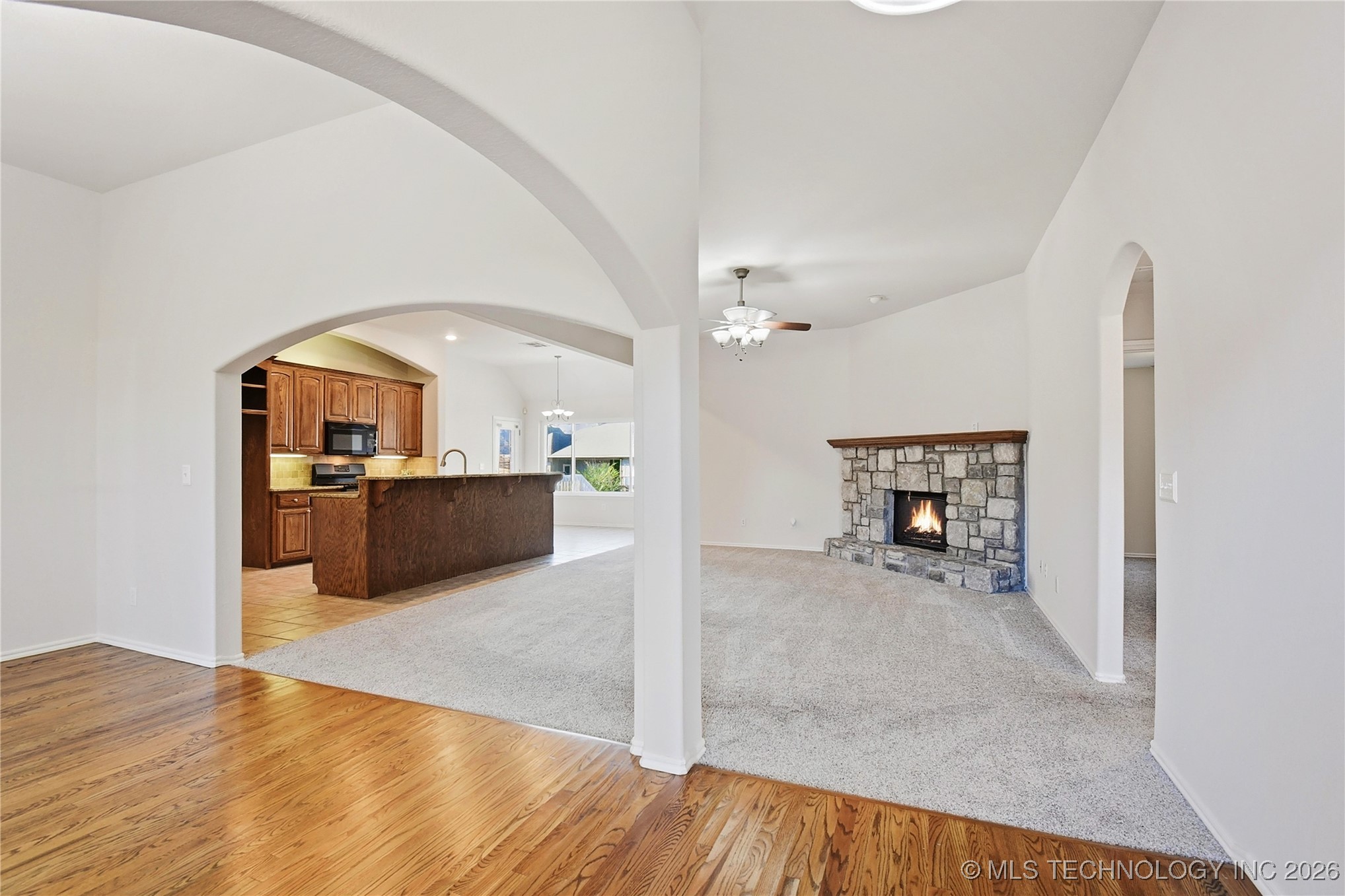 14226 S Urbana Avenue Property Photo 7