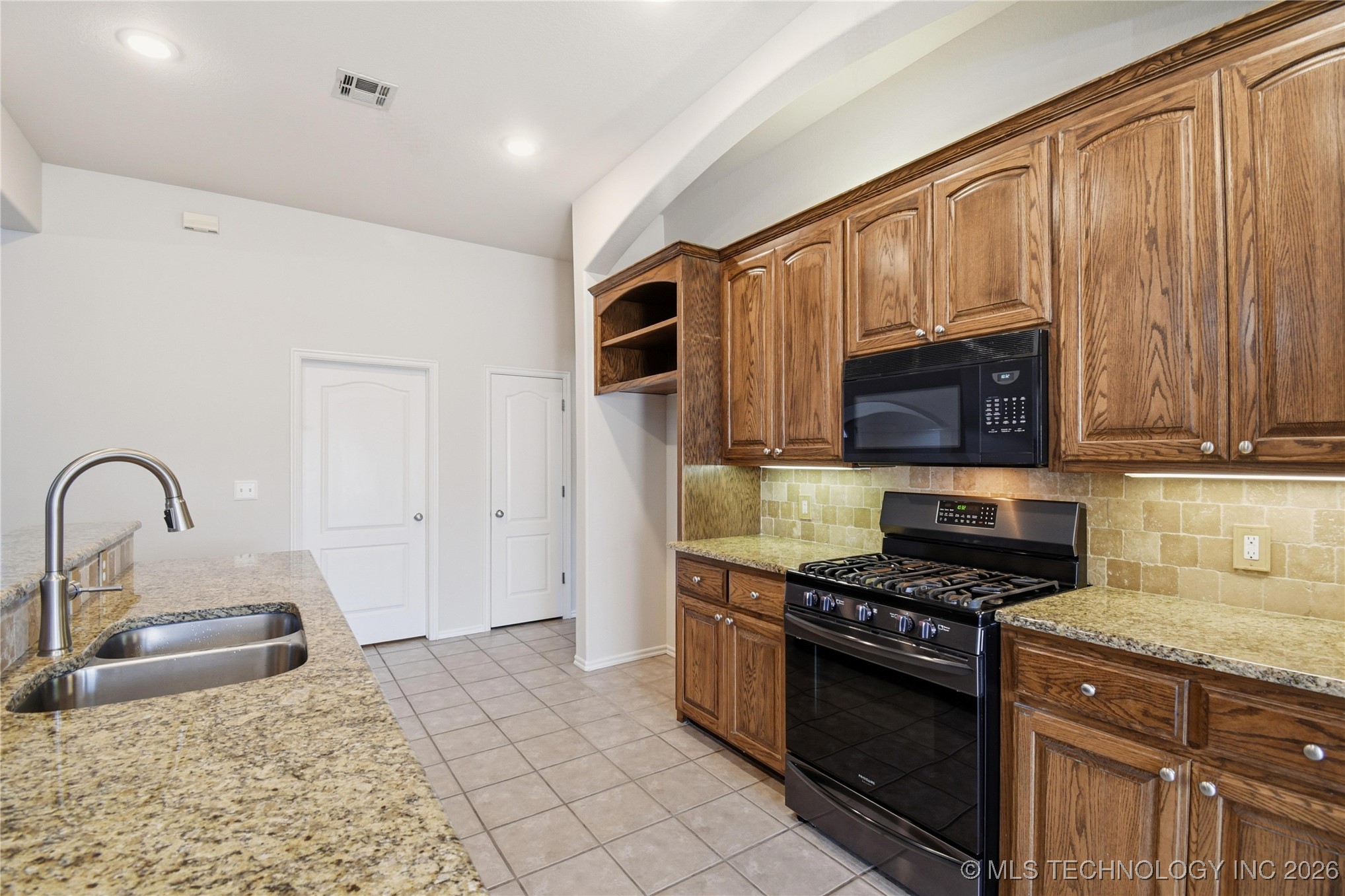 14226 S Urbana Avenue Property Photo 17