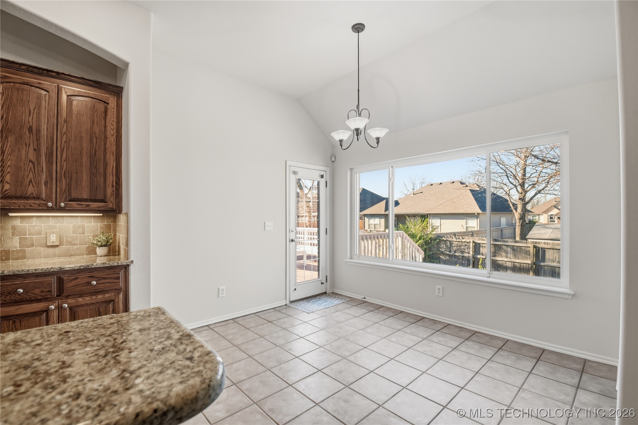 14226 S Urbana Avenue Property Photo 21