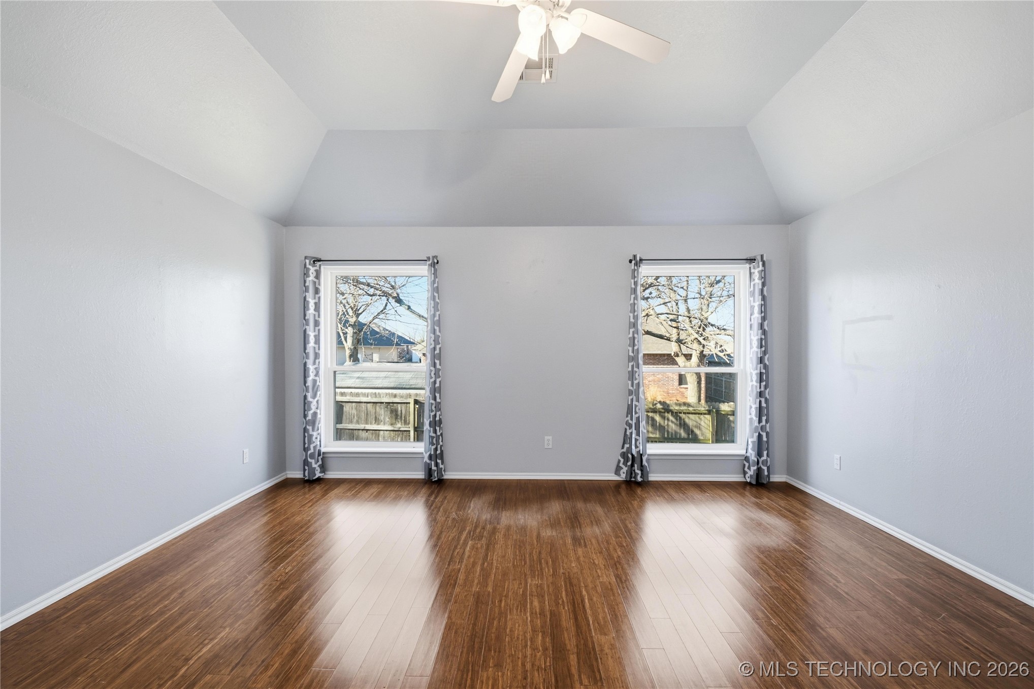 14226 S Urbana Avenue Property Photo 24