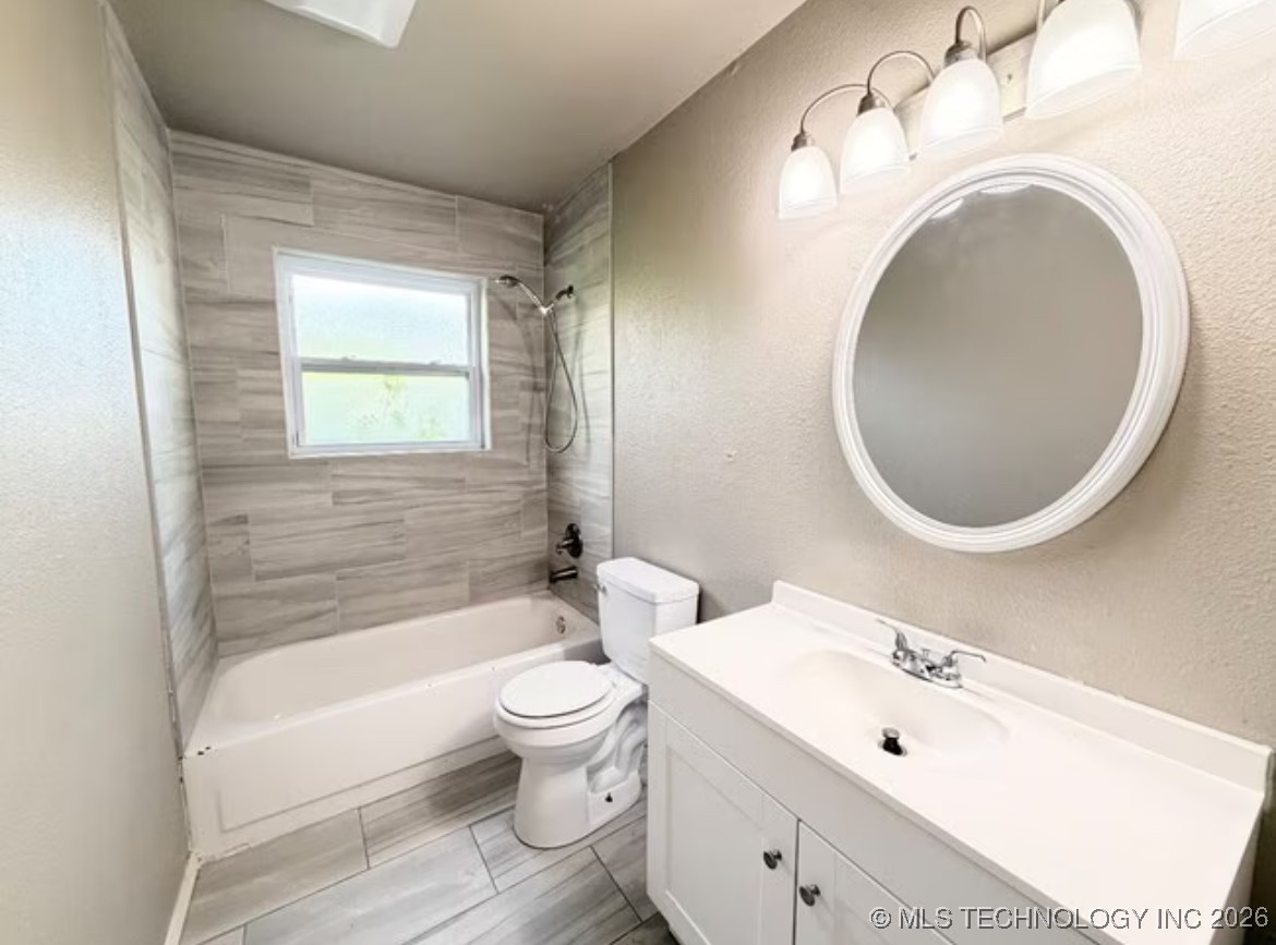 8941 E 57th Street Property Photo 10