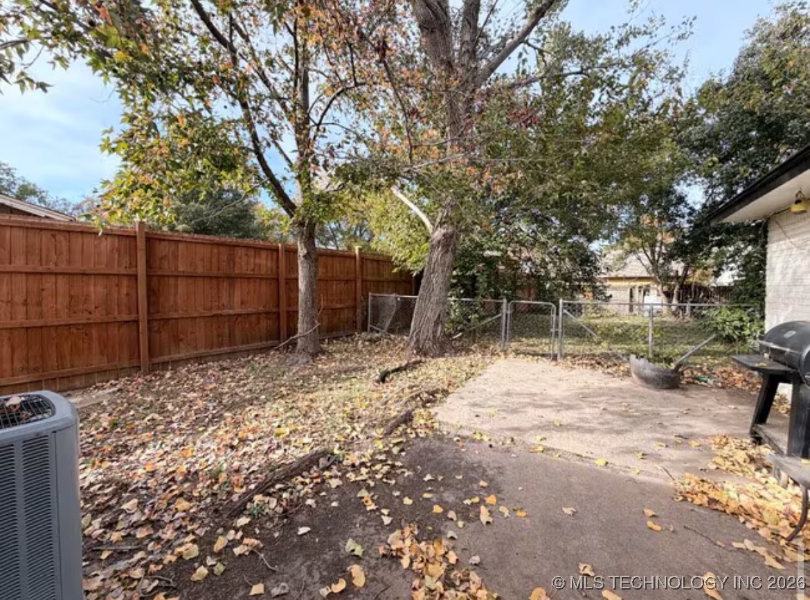 8941 E 57th Street Property Photo 12