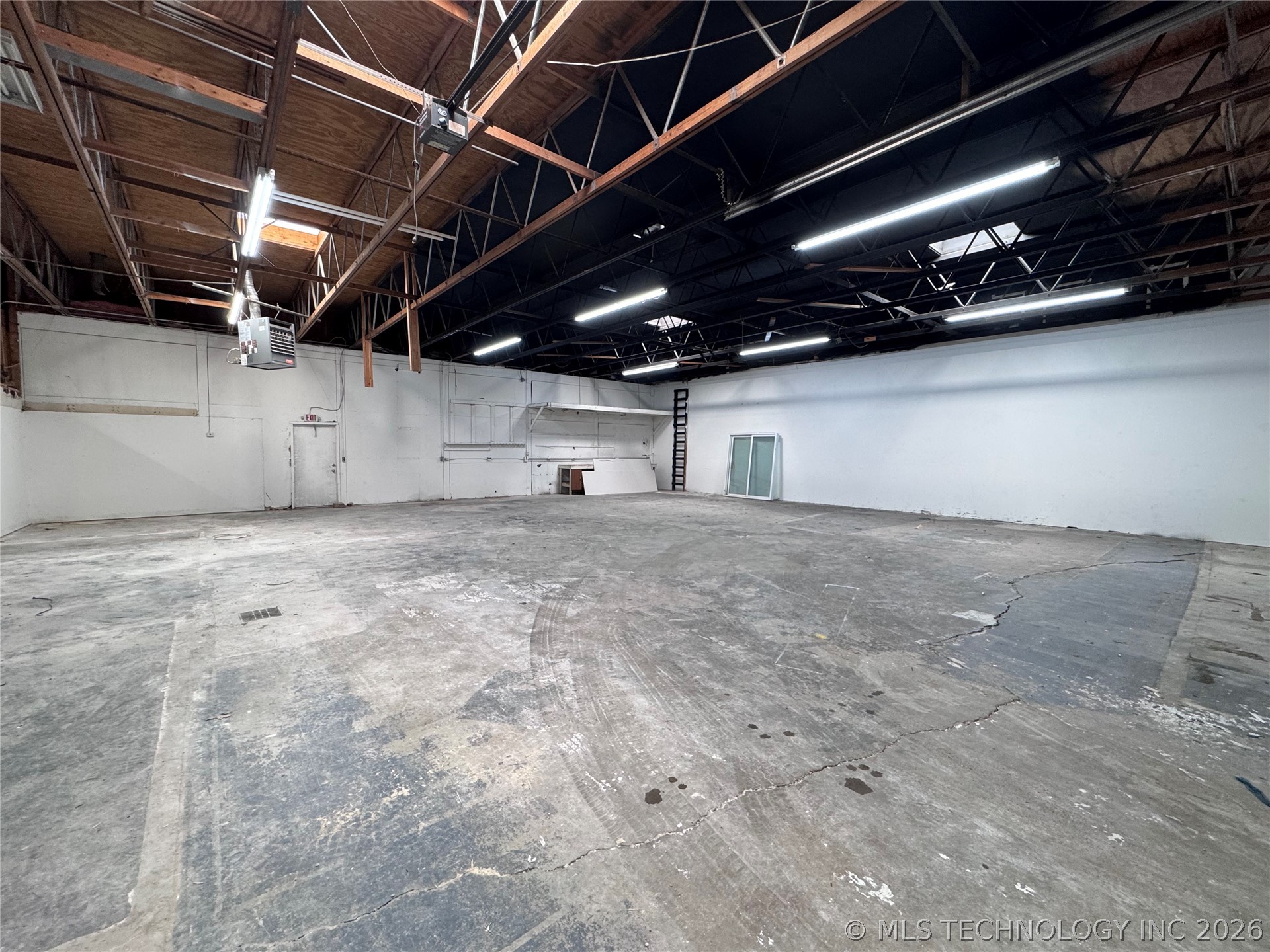 4466 S 74th East Avenue Property Photo 6