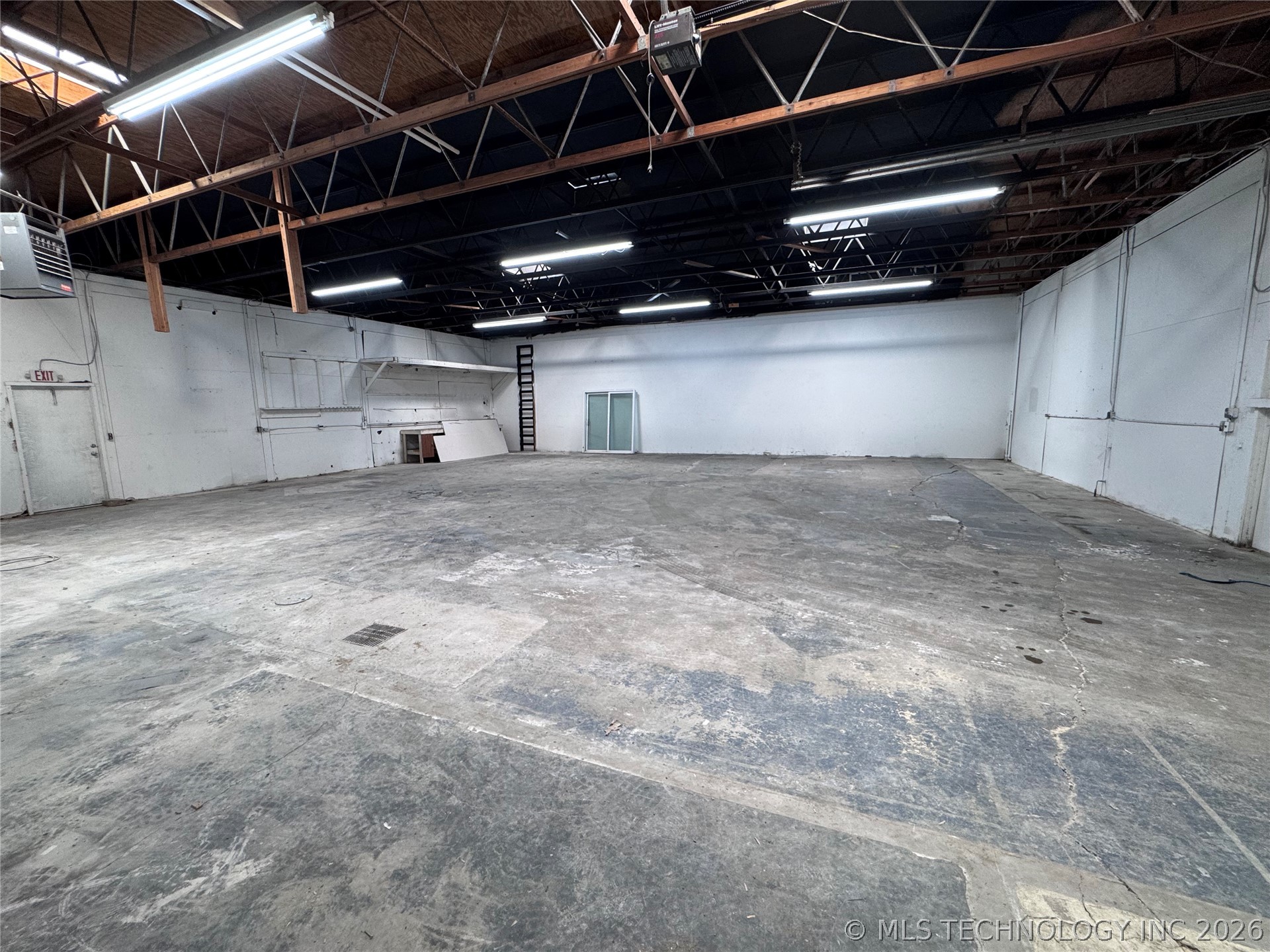 4466 S 74th East Avenue Property Photo 7