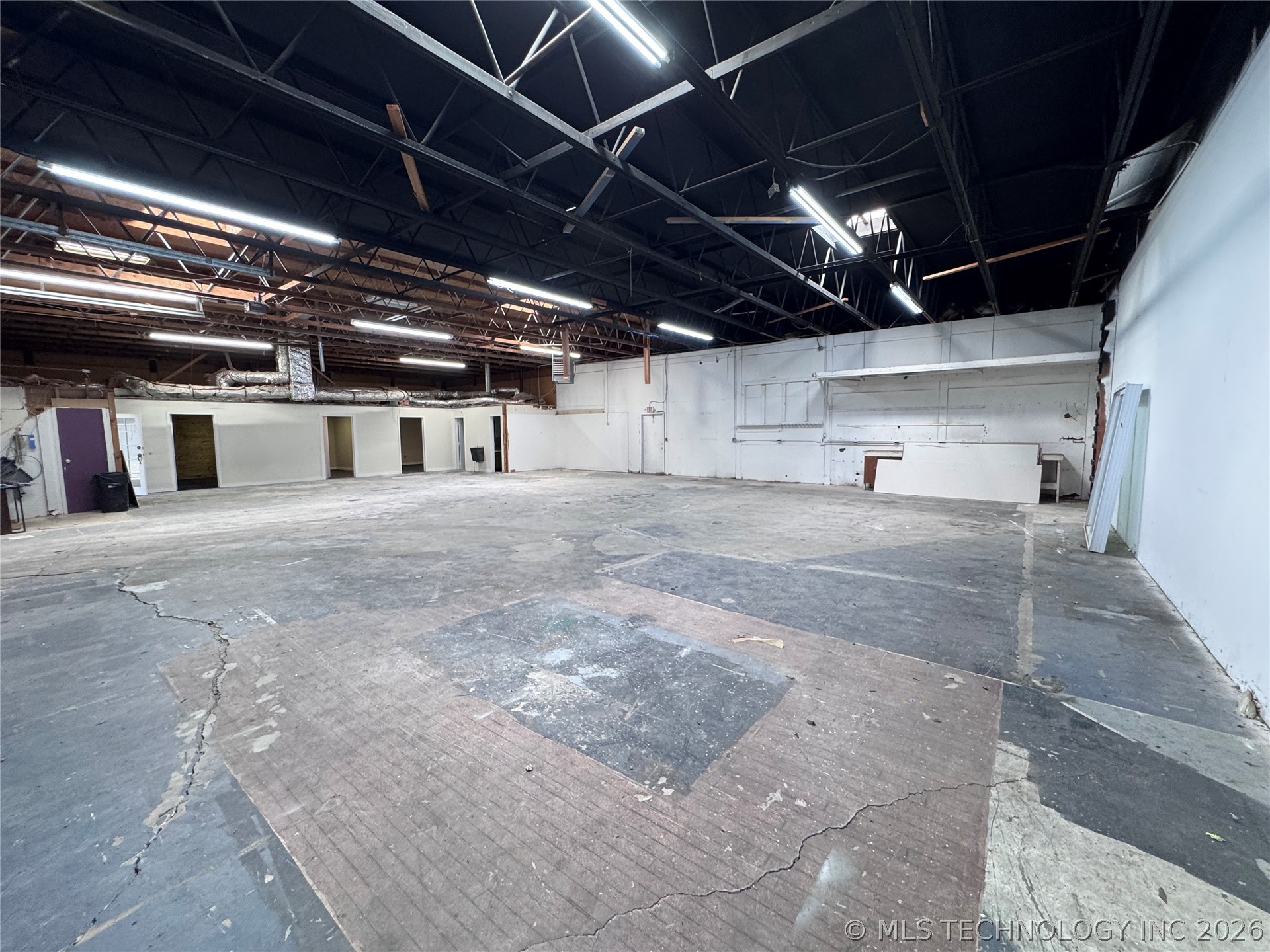 4466 S 74th East Avenue Property Photo 10