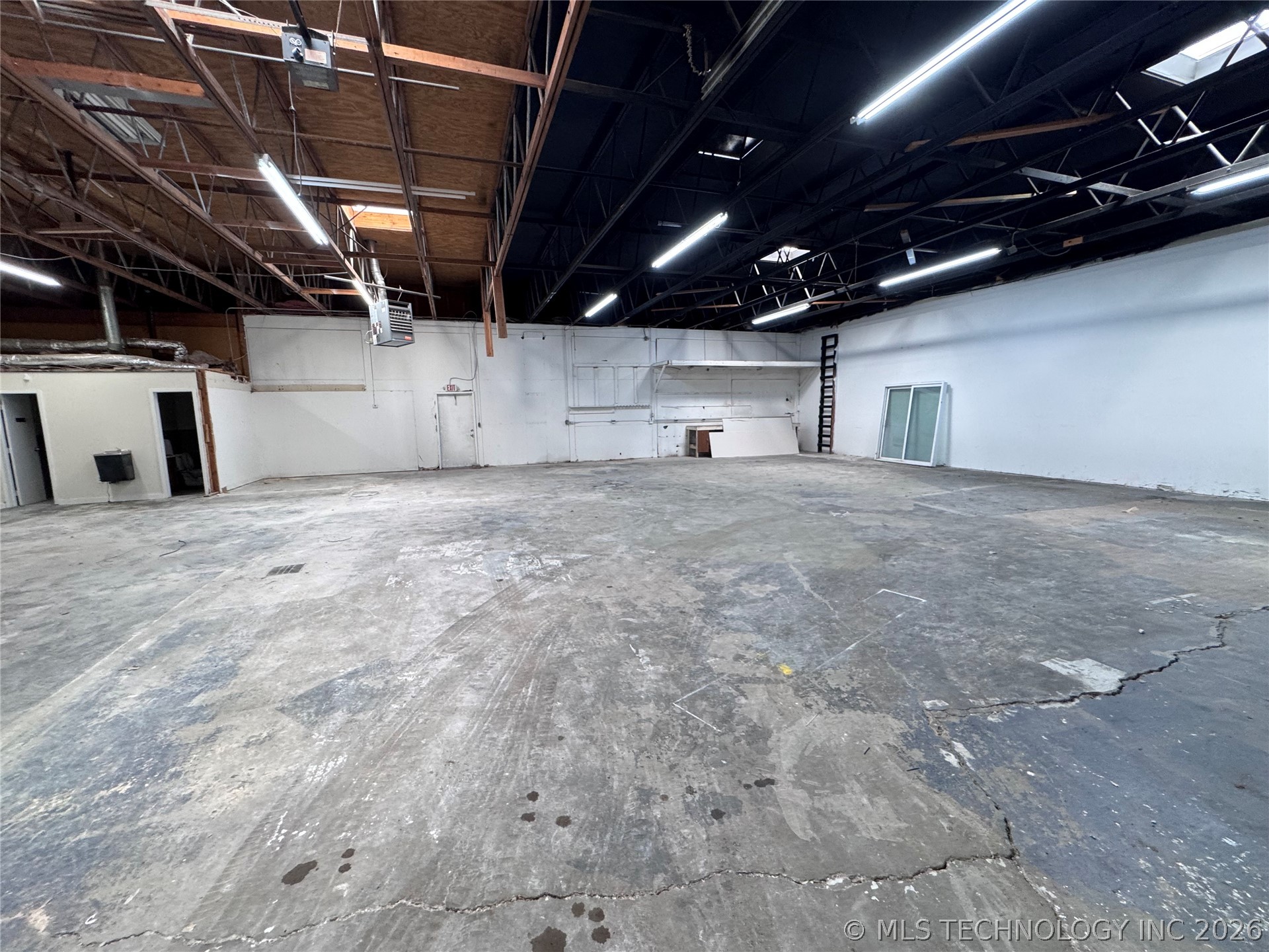 4466 S 74th East Avenue Property Photo 11