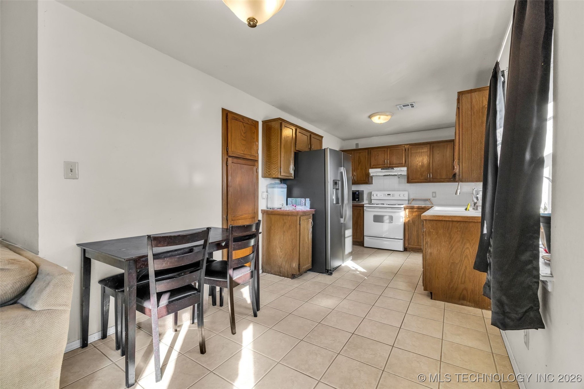 17715 S Santa Fe Street Property Photo 9