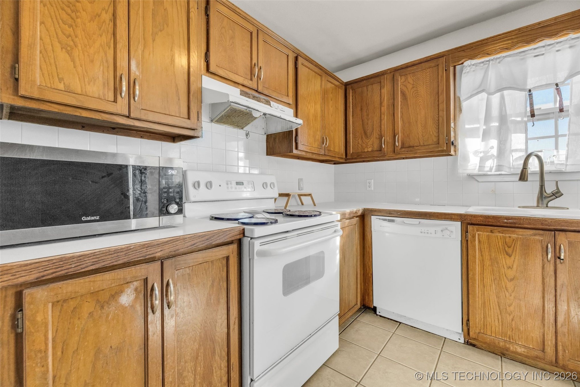 17715 S Santa Fe Street Property Photo 13