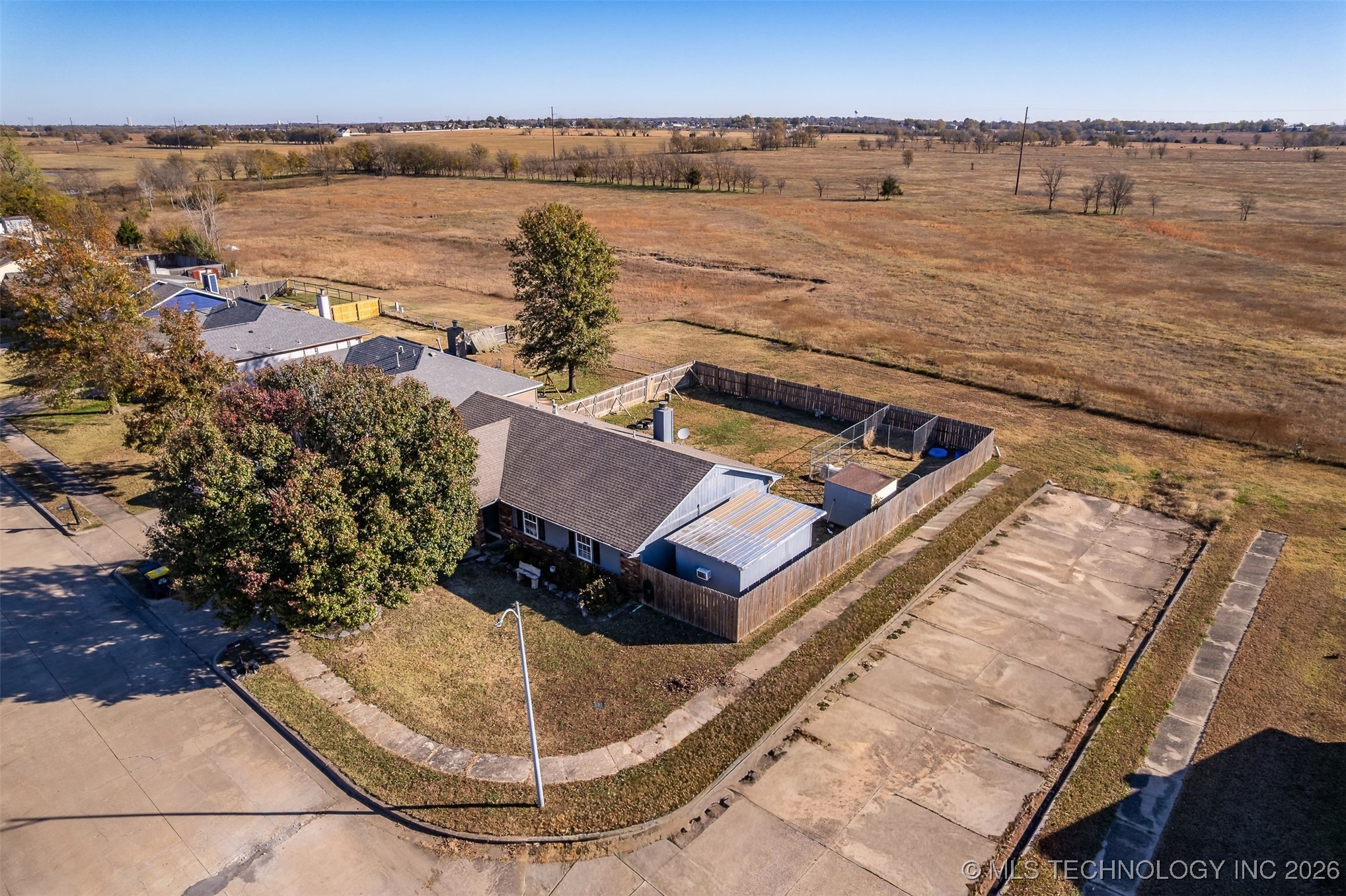 17715 S Santa Fe Street Property Photo 27