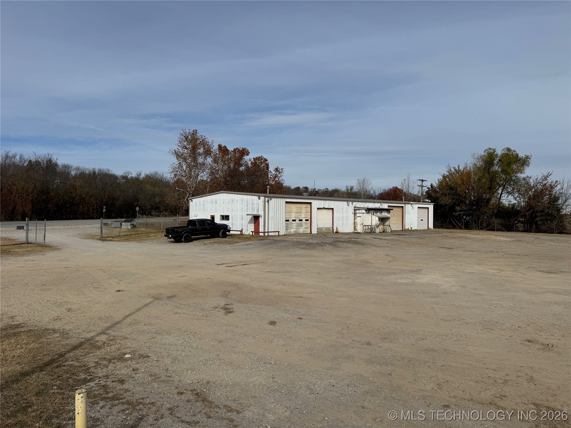 24875 Amah Parkway Property Photo 17