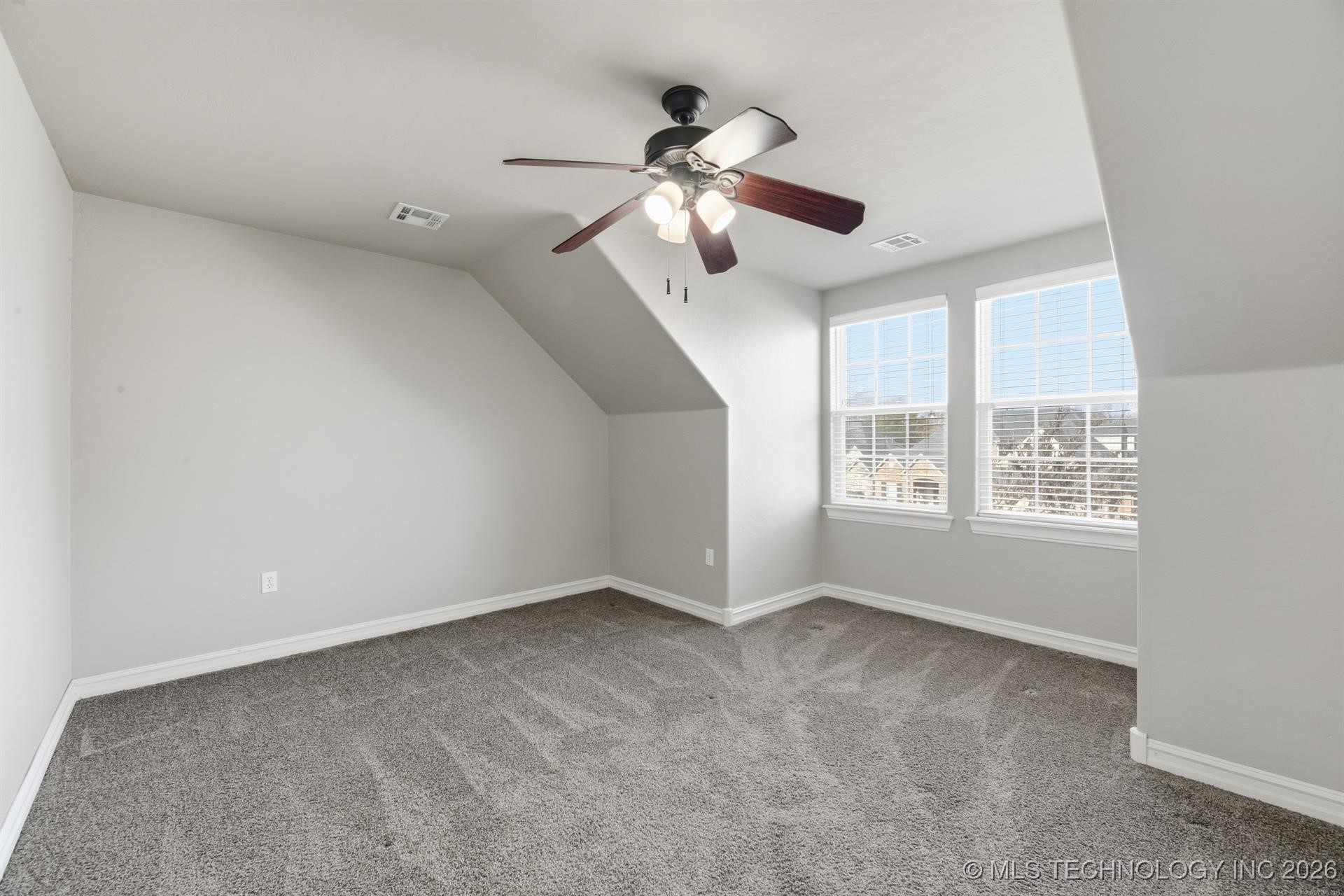 722 W 39th Street S Property Photo 18