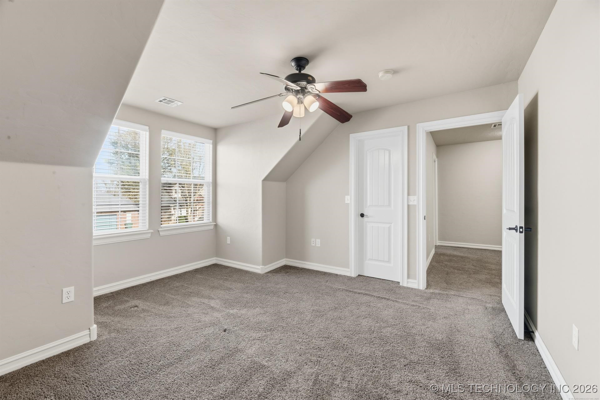 722 W 39th Street S Property Photo 19