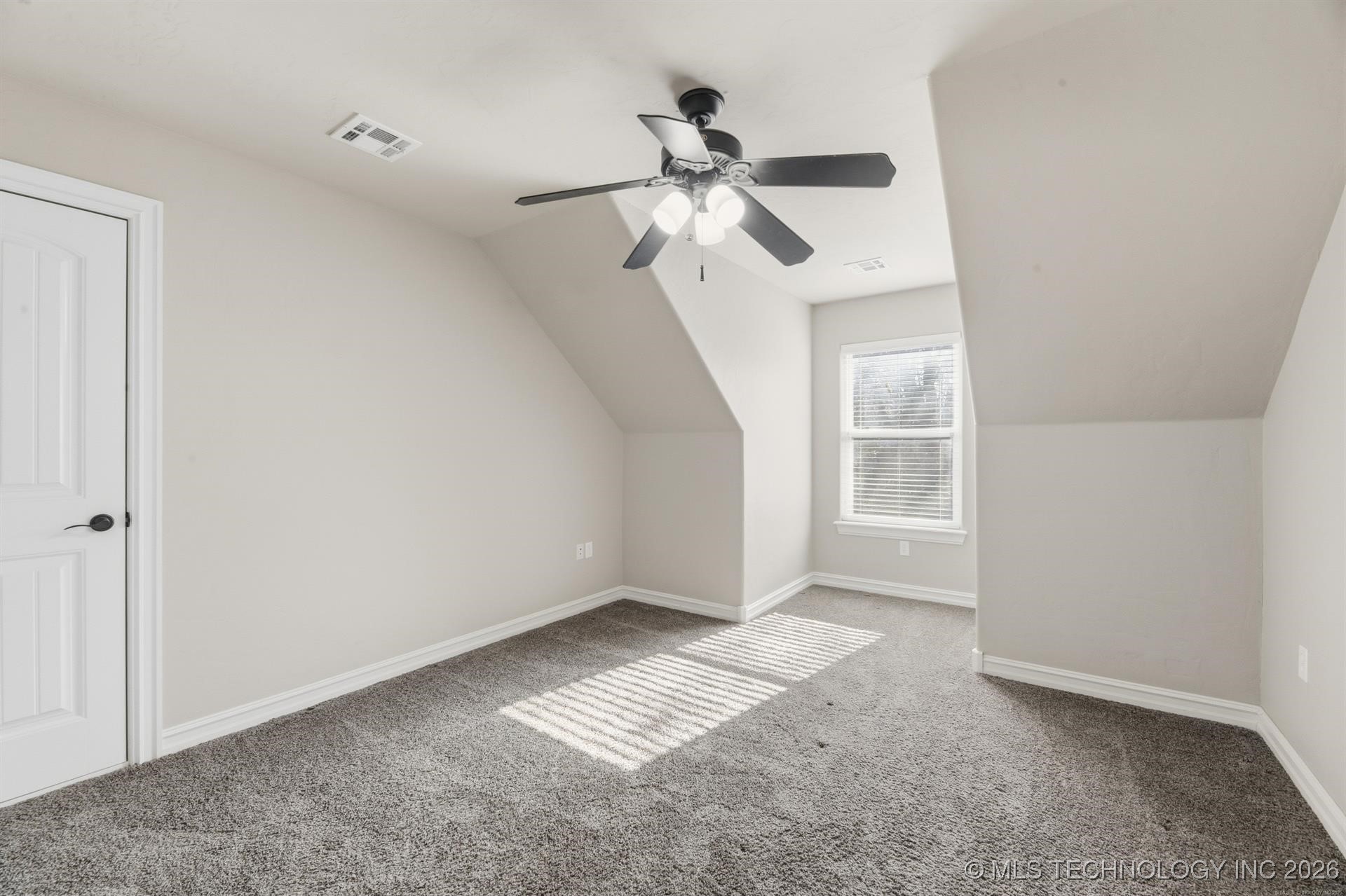 722 W 39th Street S Property Photo 24