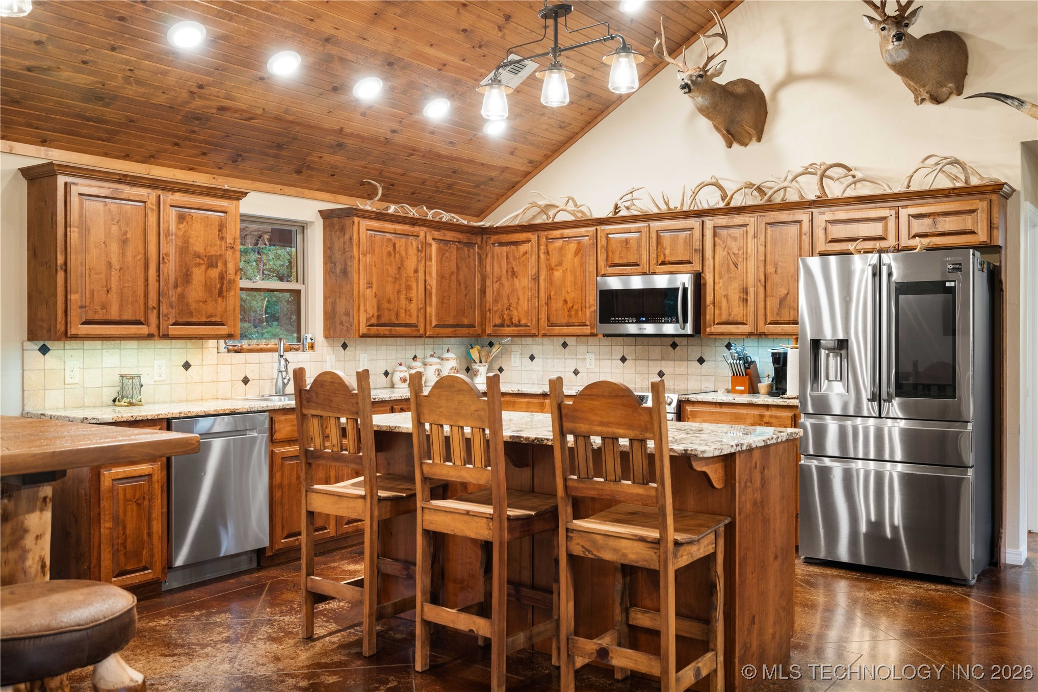 21501 S 705 Road Property Photo 11