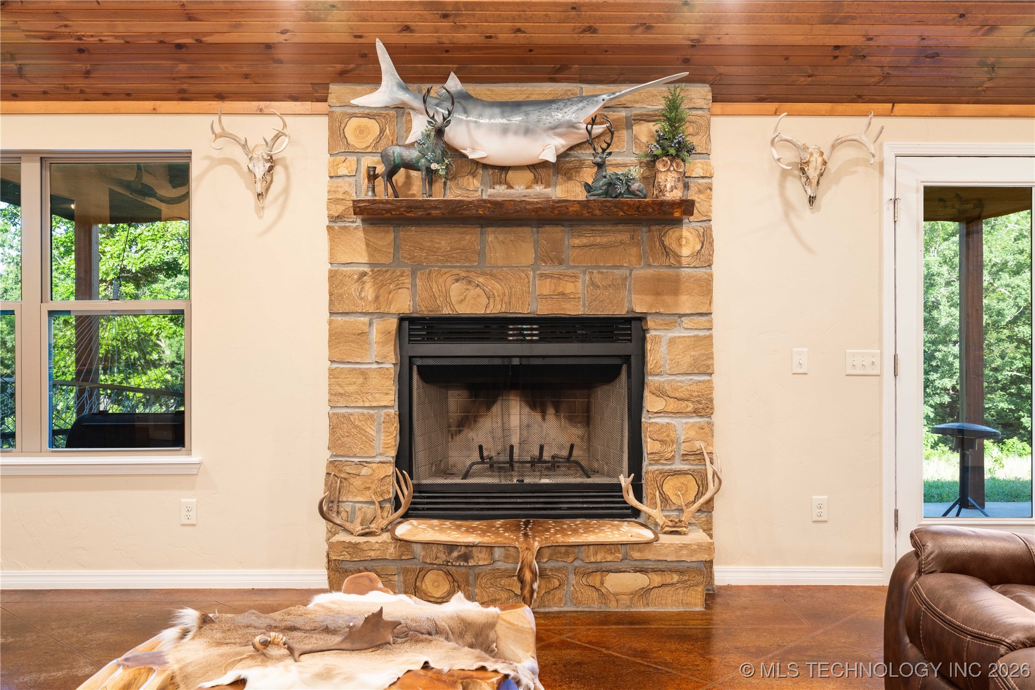 21501 S 705 Road Property Photo 21