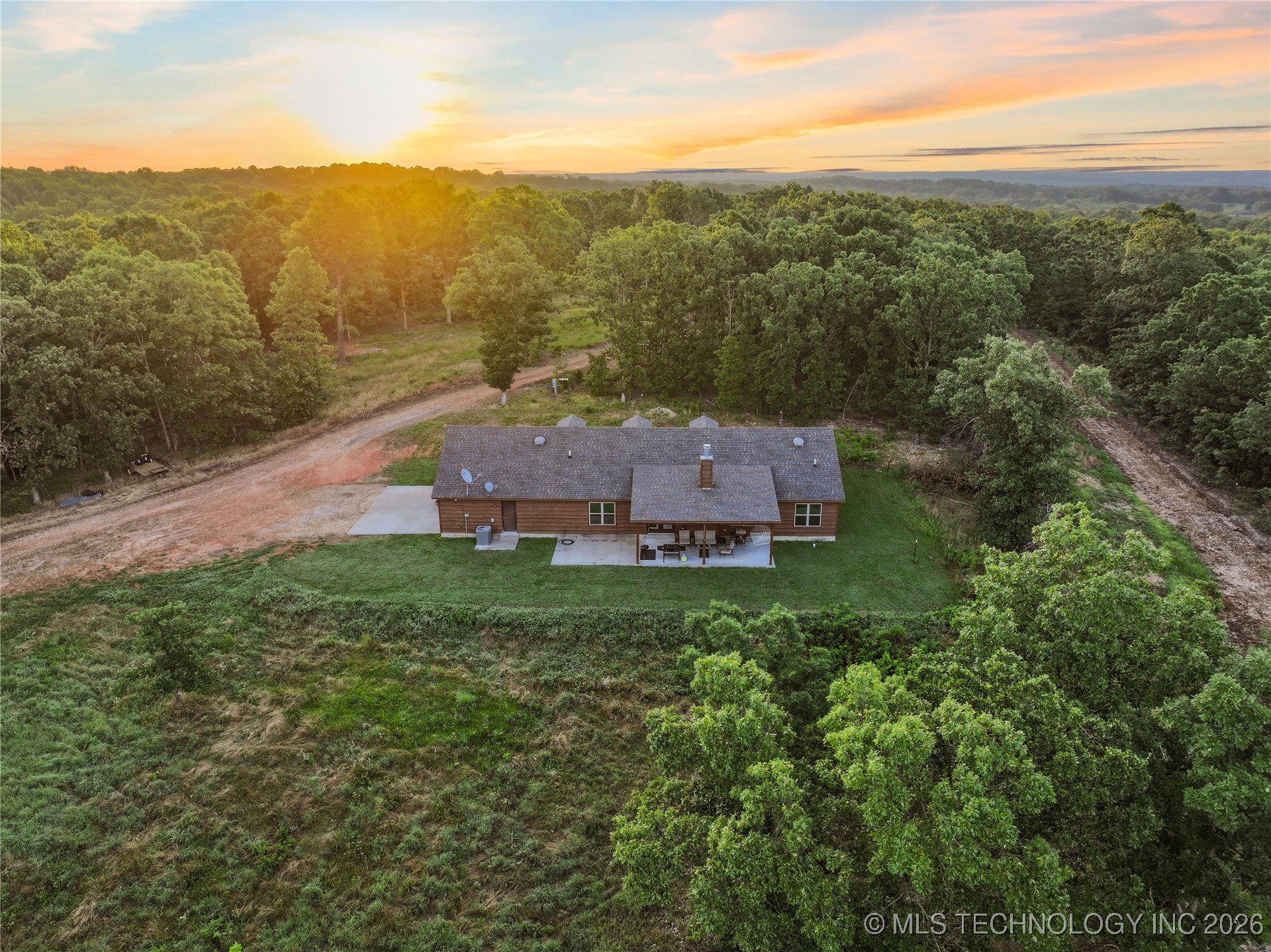 21501 S 705 Road Property Photo 35