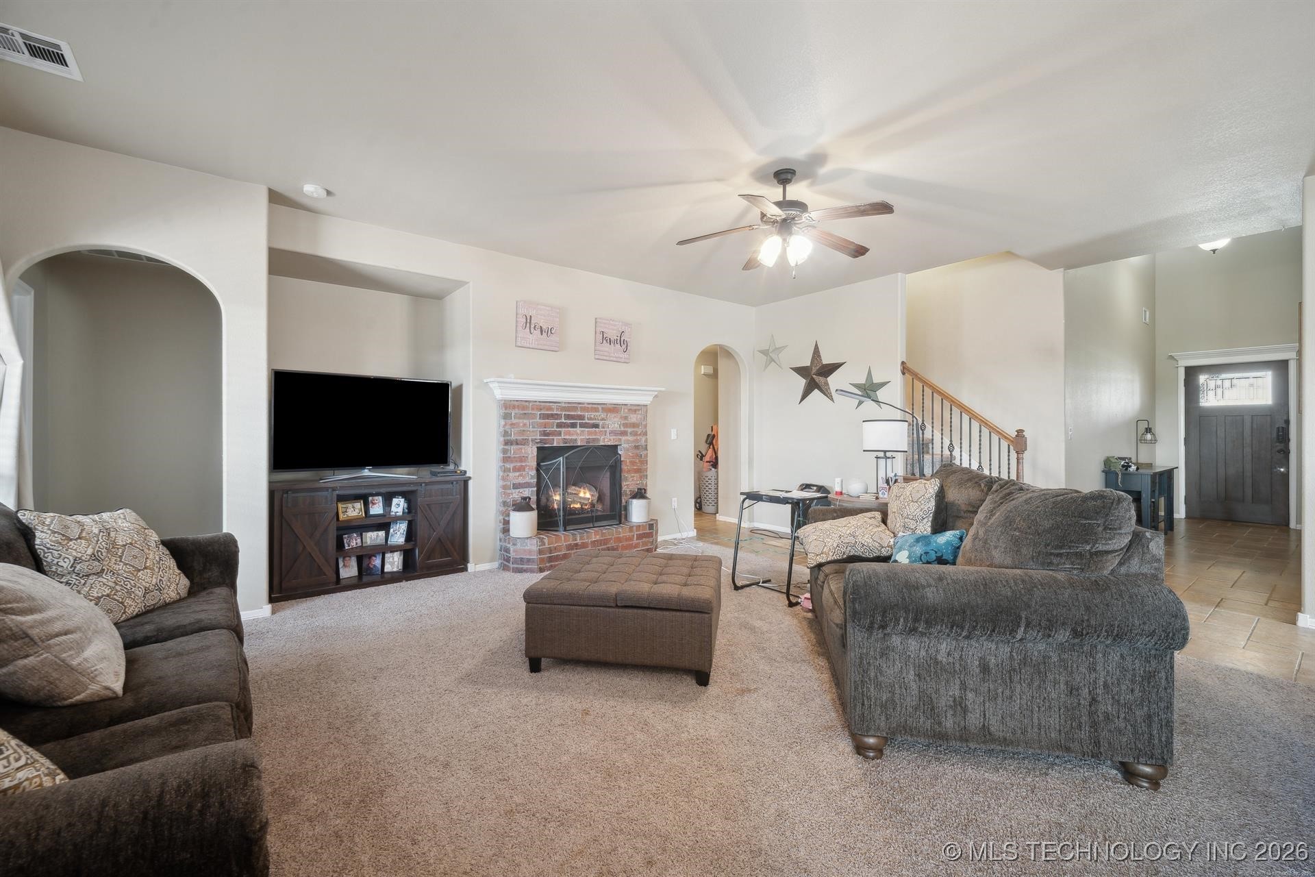 1946 E 135th Street S Property Photo 6