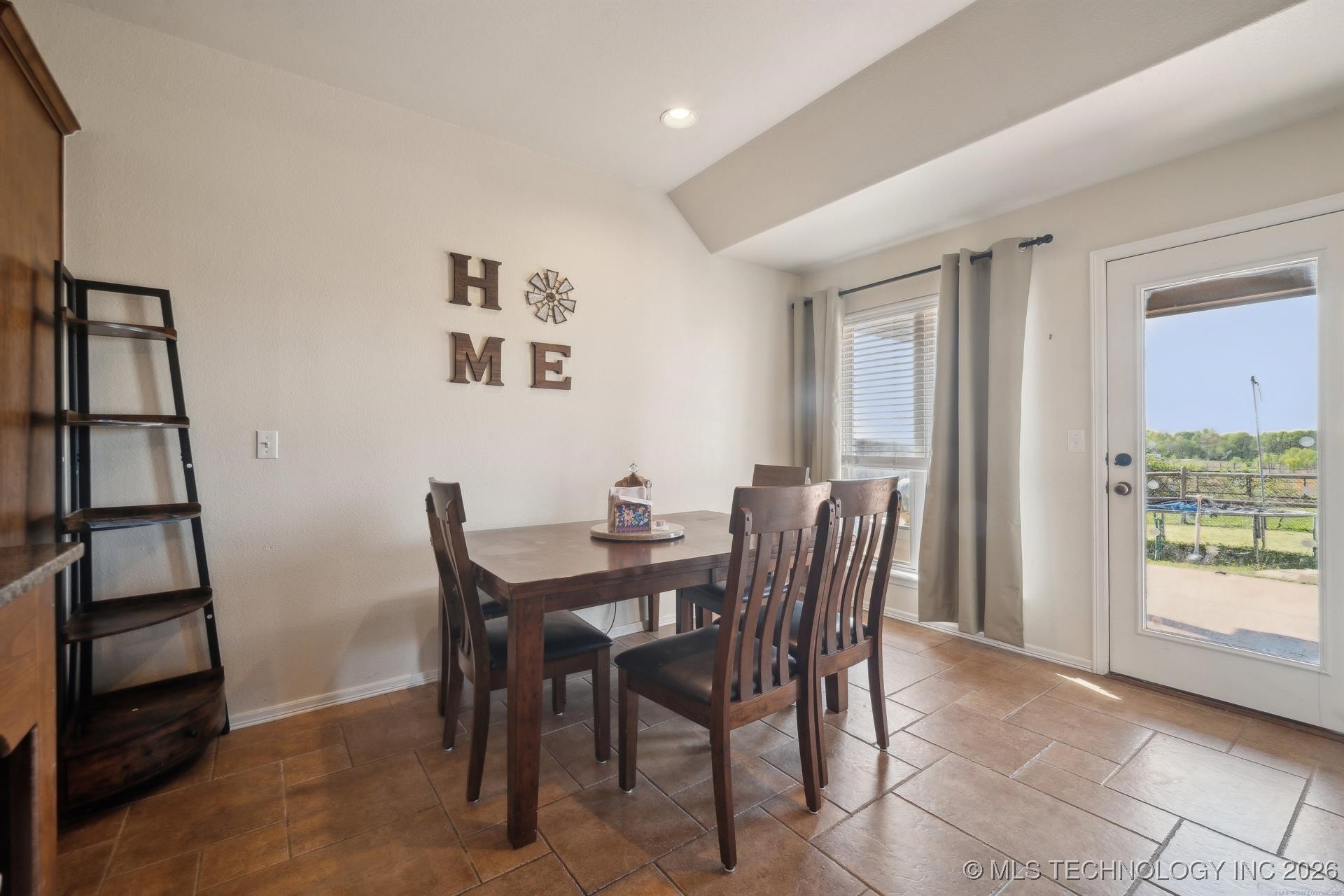 1946 E 135th Street S Property Photo 10