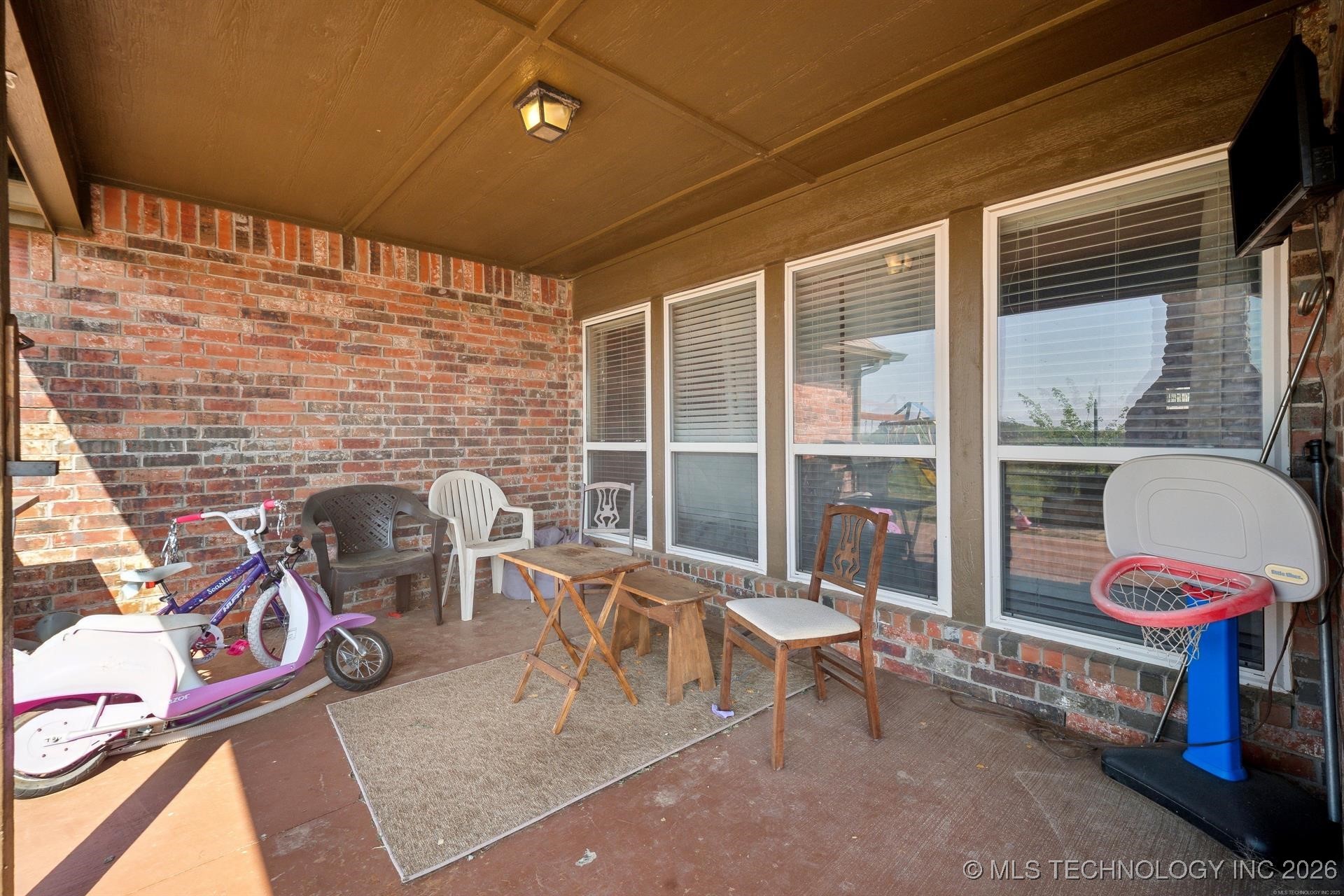 1946 E 135th Street S Property Photo 22