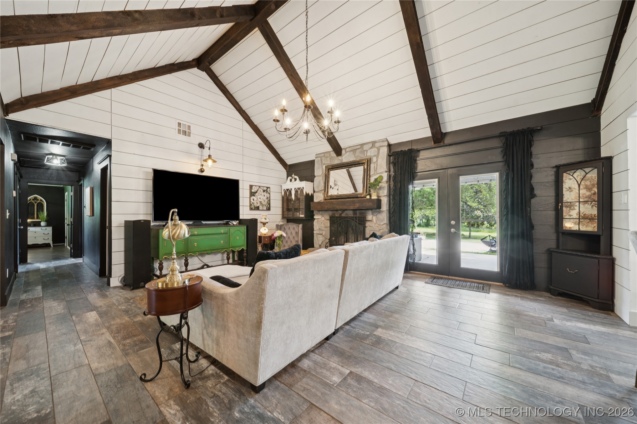 9858 N 38th Avenue W Property Photo 9