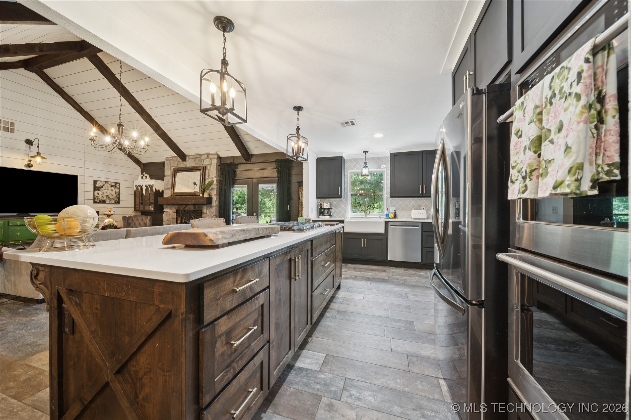 9858 N 38th Avenue W Property Photo 17