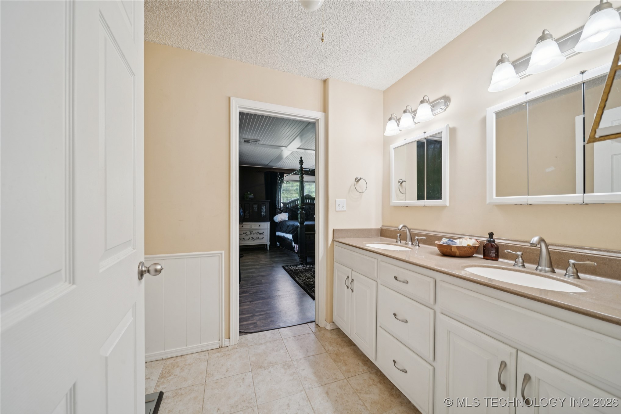 9858 N 38th Avenue W Property Photo 24