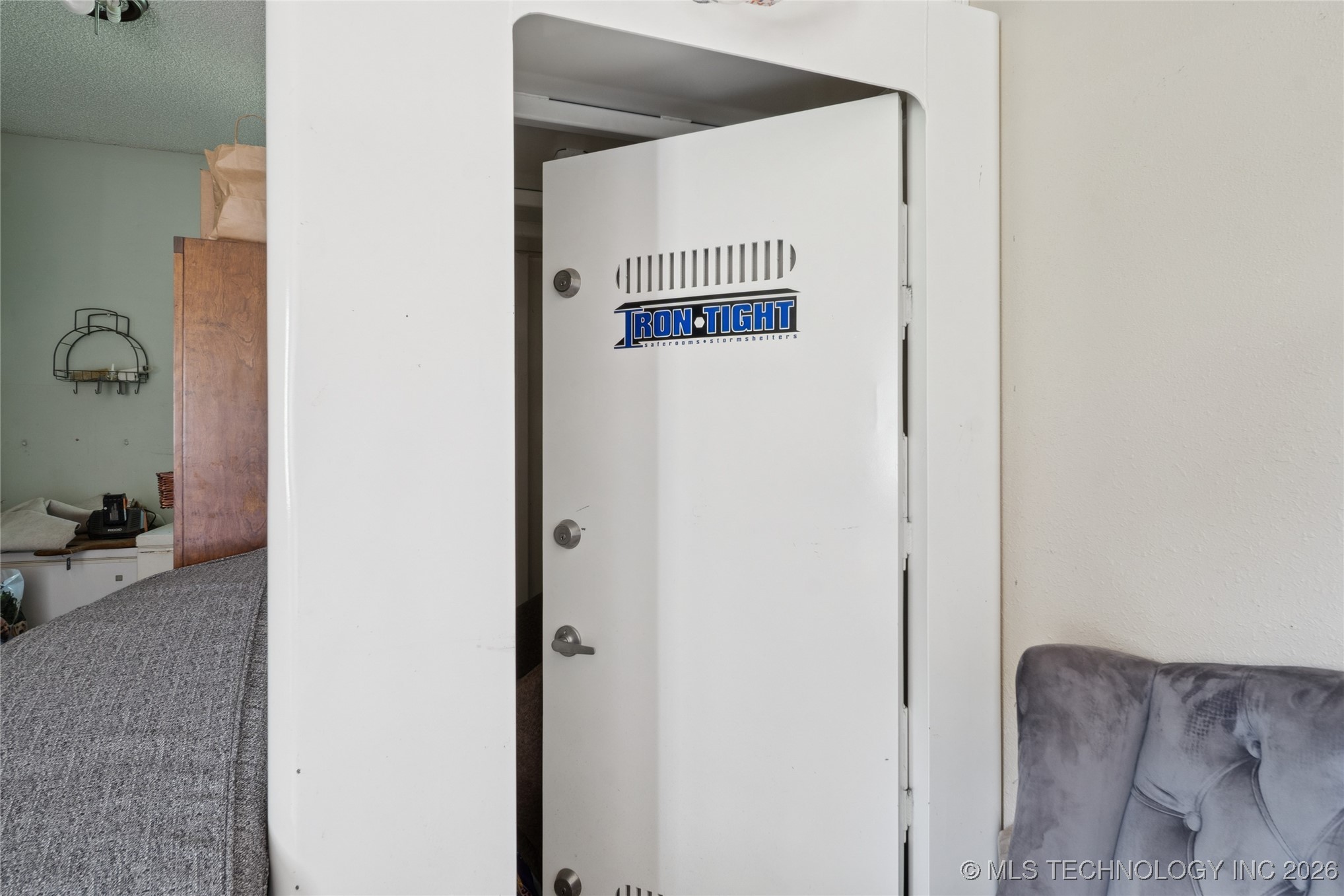 9858 N 38th Avenue W Property Photo 30