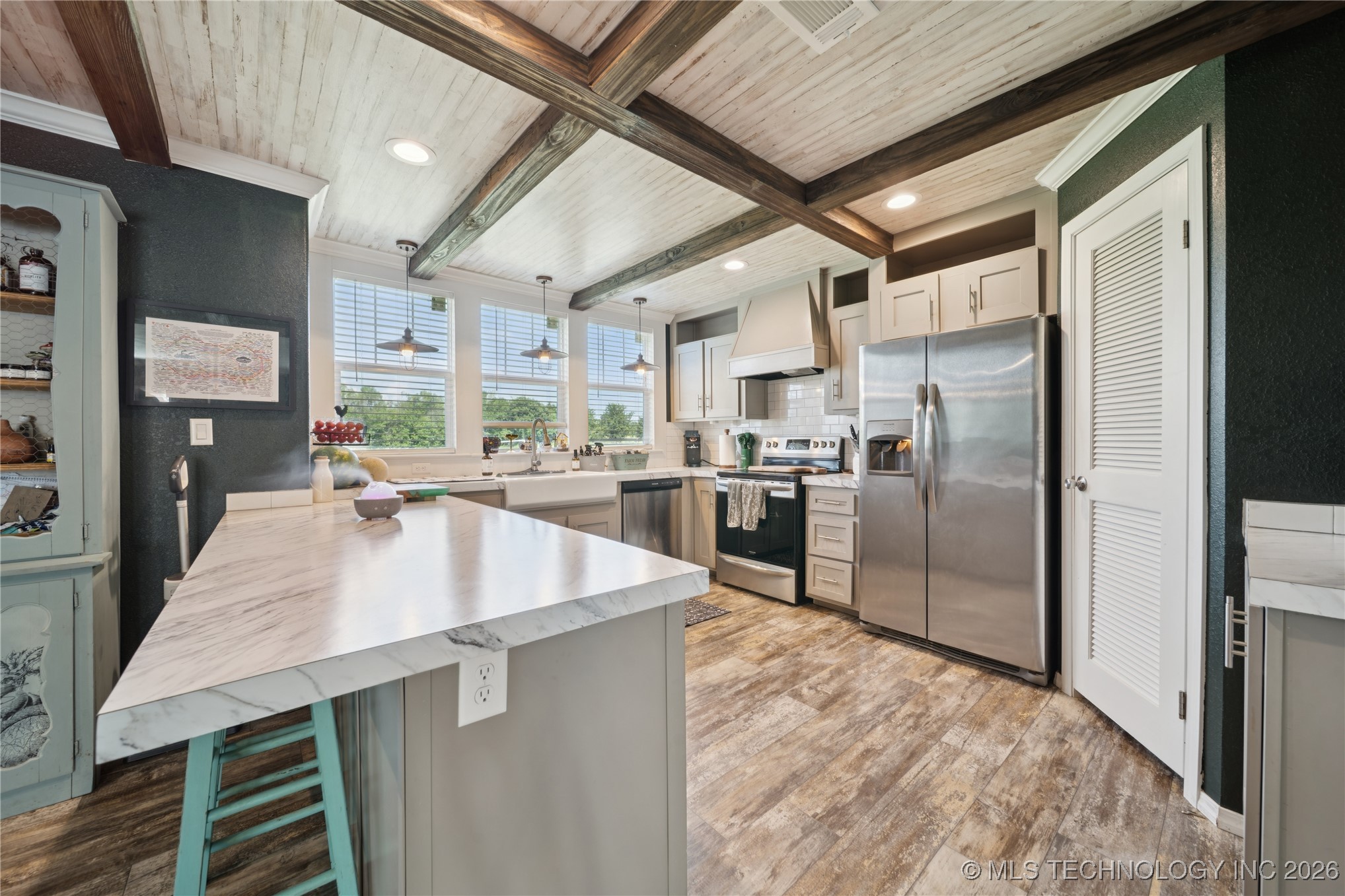 9858 N 38th Avenue W Property Photo 35