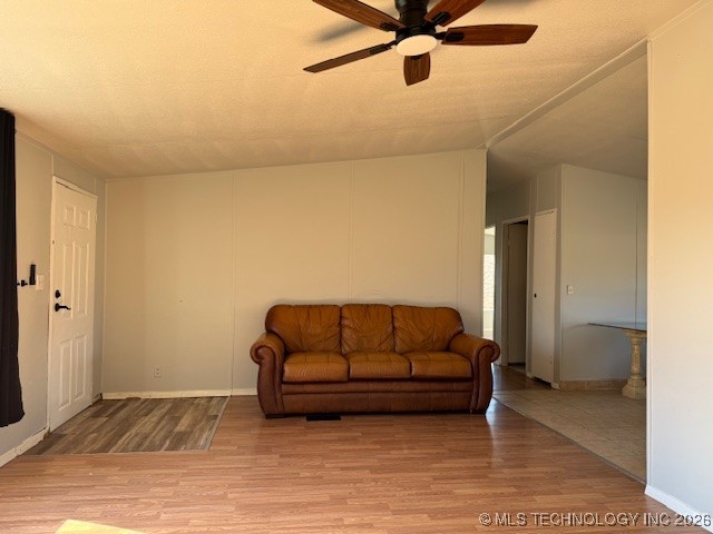13843 E 586 Road Property Photo 4