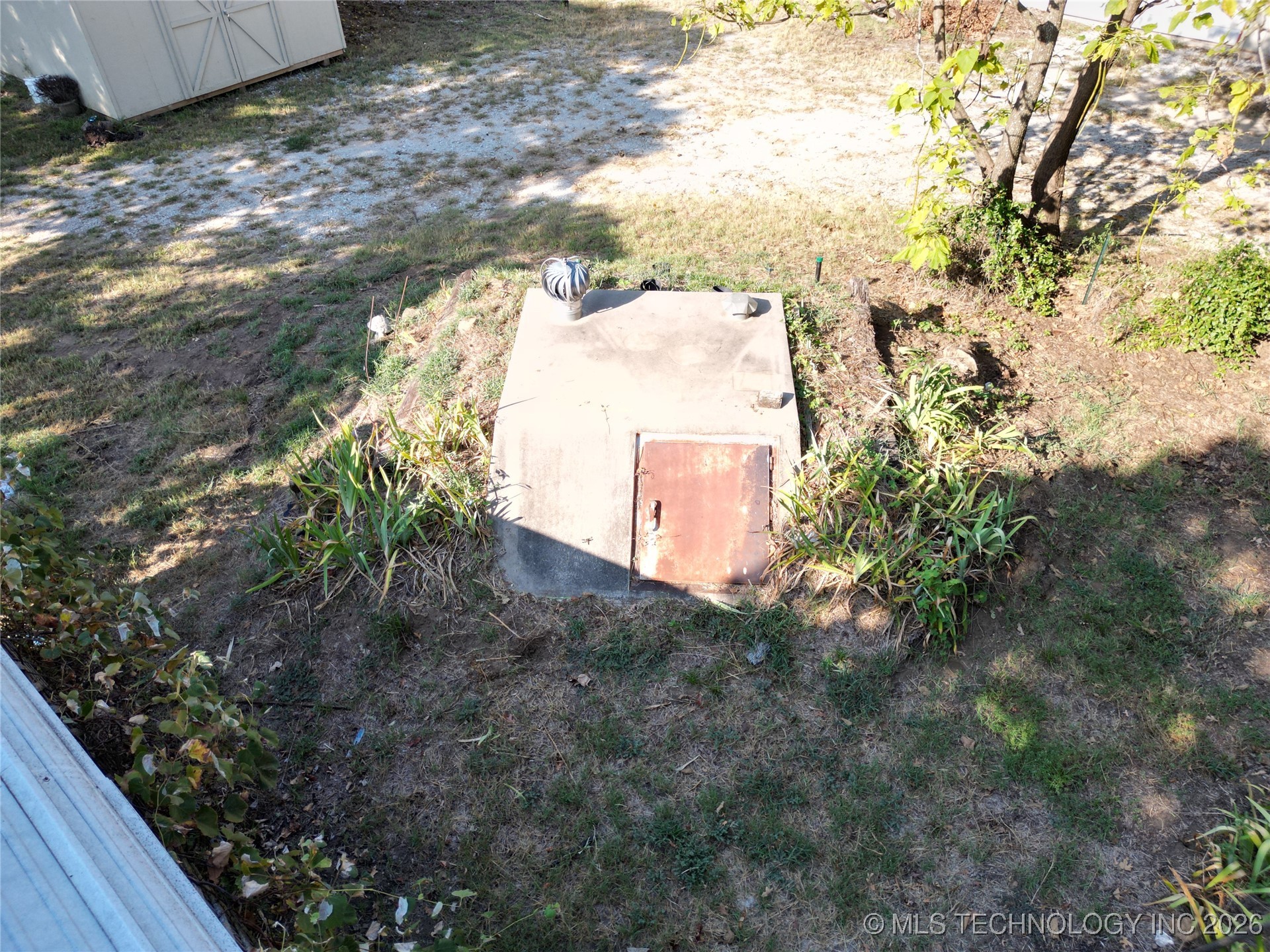 20571 County Road 1600 Property Photo 8