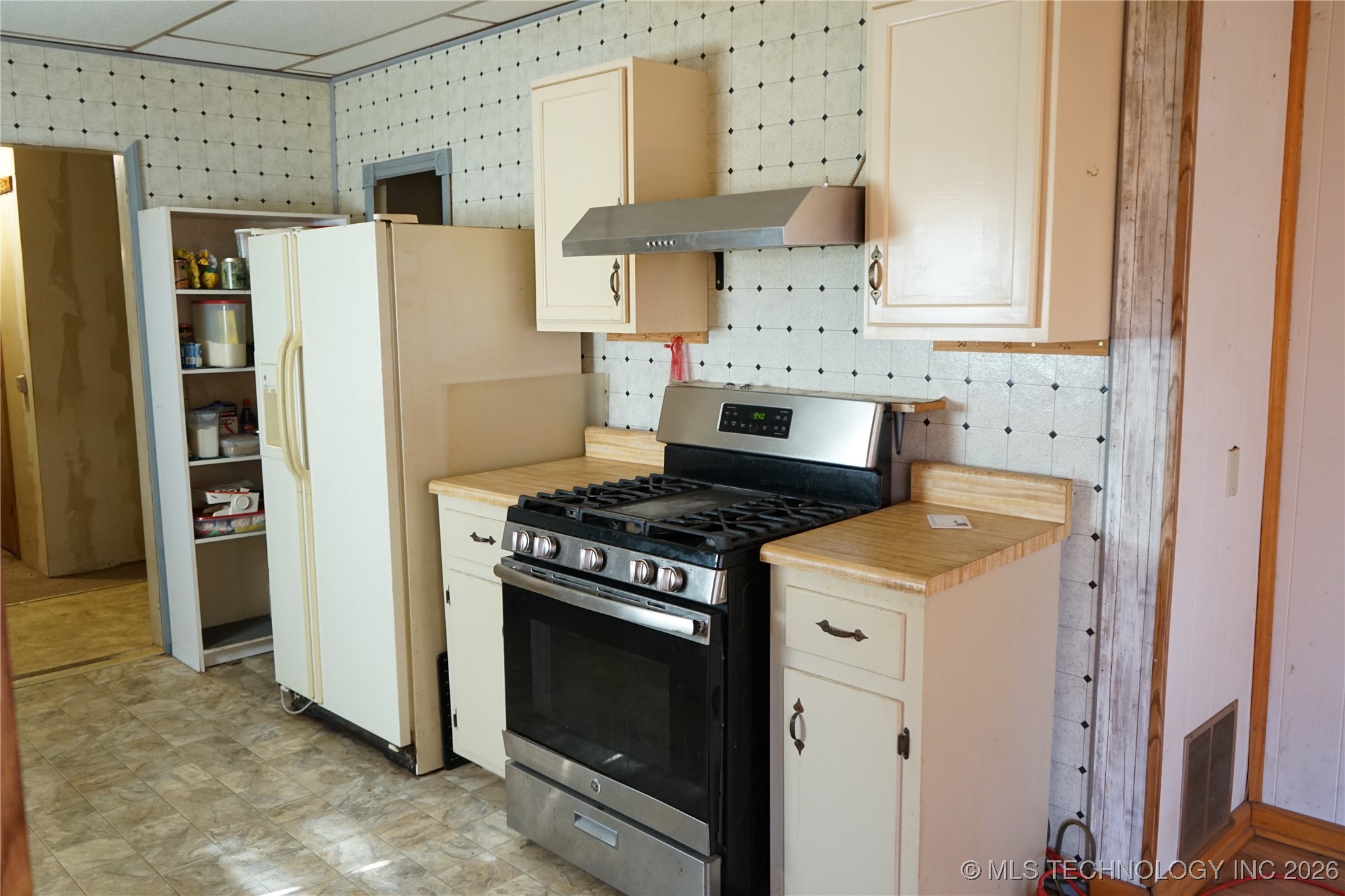 20571 County Road 1600 Property Photo 12