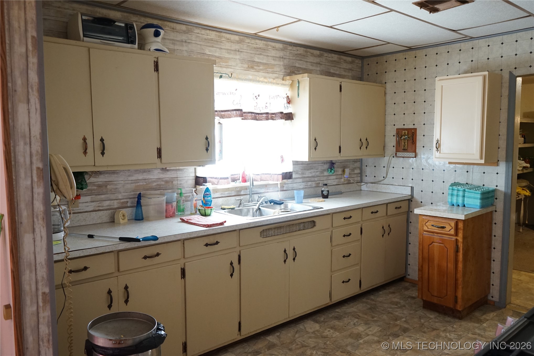 20571 County Road 1600 Property Photo 13