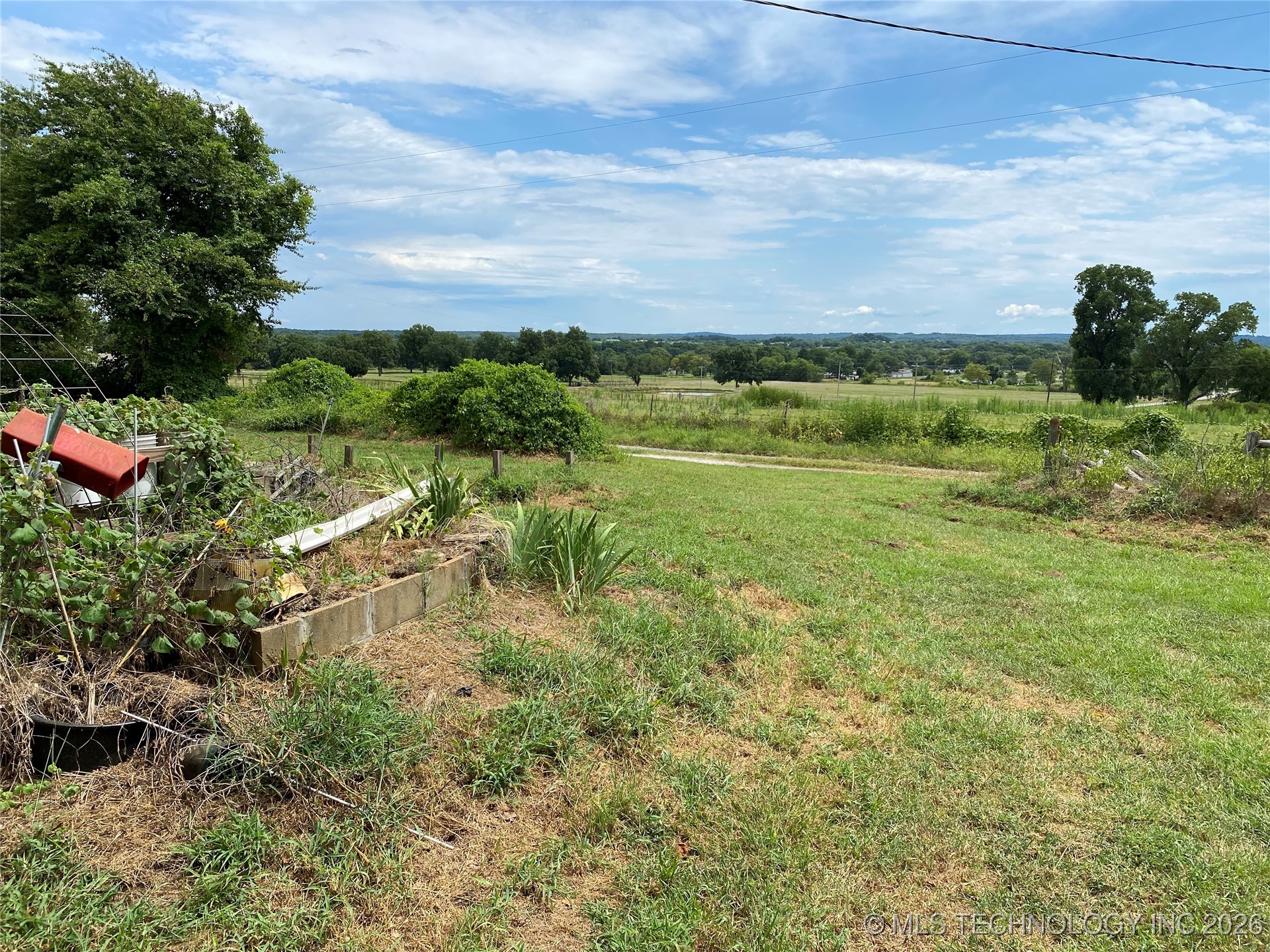 20571 County Road 1600 Property Photo 16