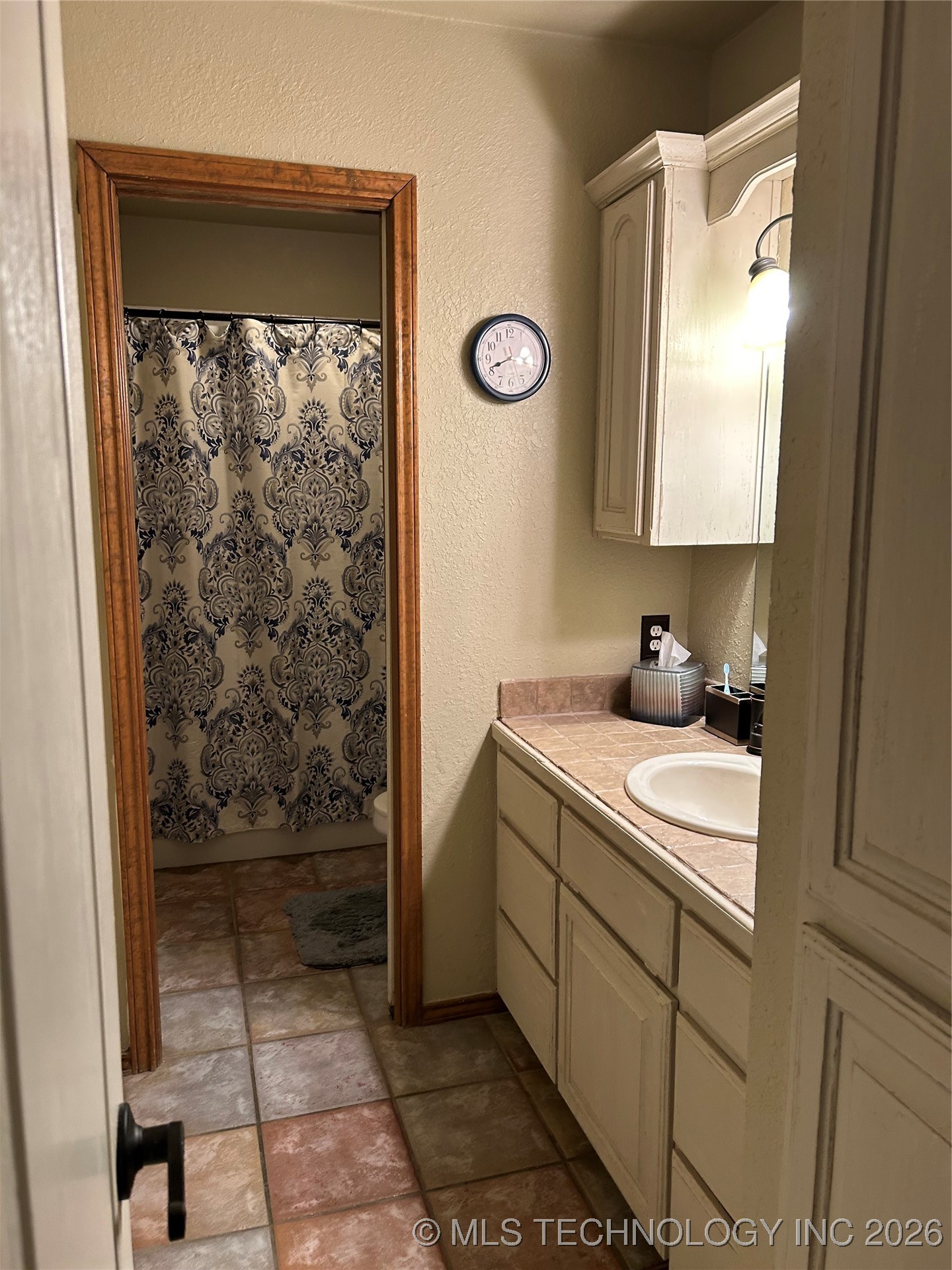 512 Oakland Court Property Photo 14