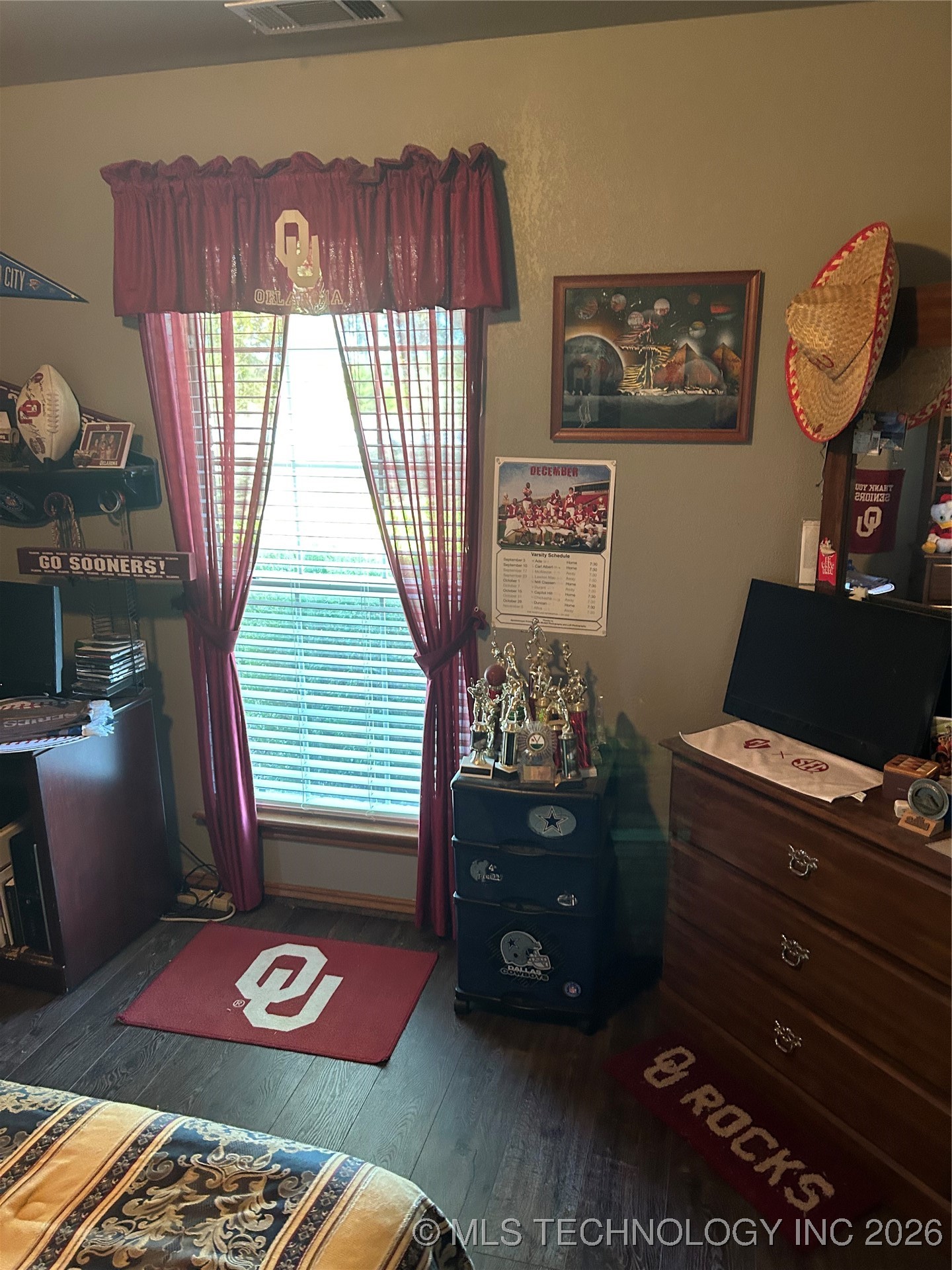 512 Oakland Court Property Photo 20