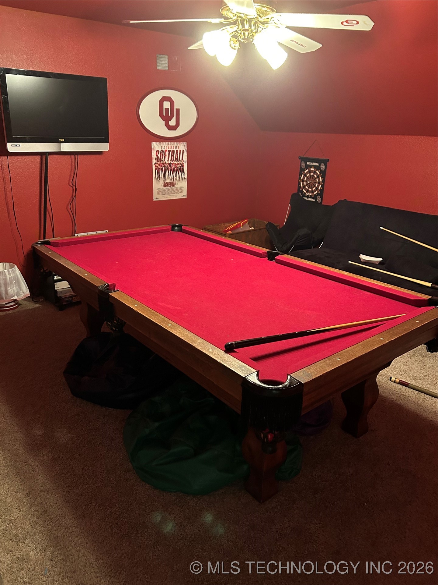 512 Oakland Court Property Photo 22