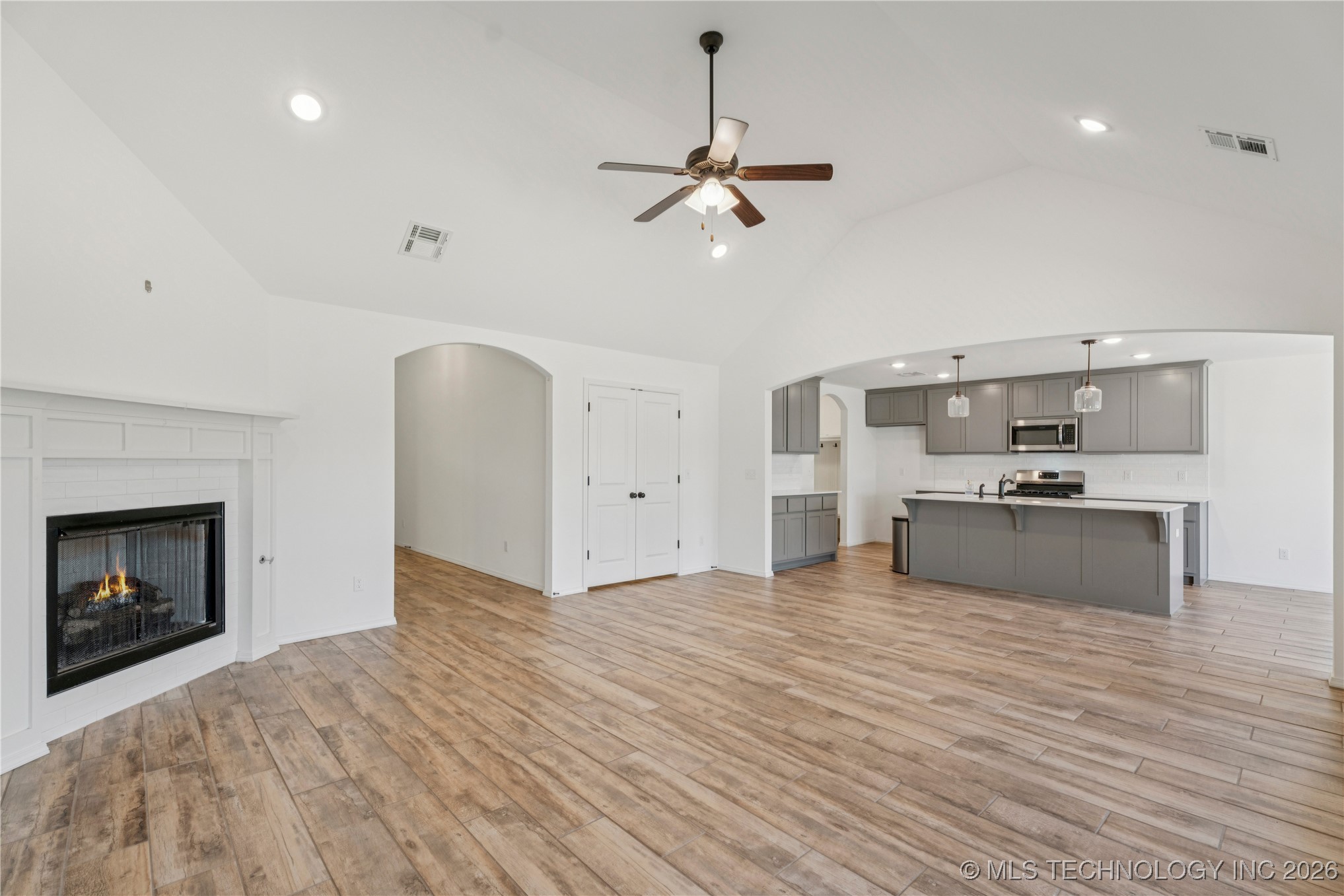 3618 S 12th Place Property Photo 7