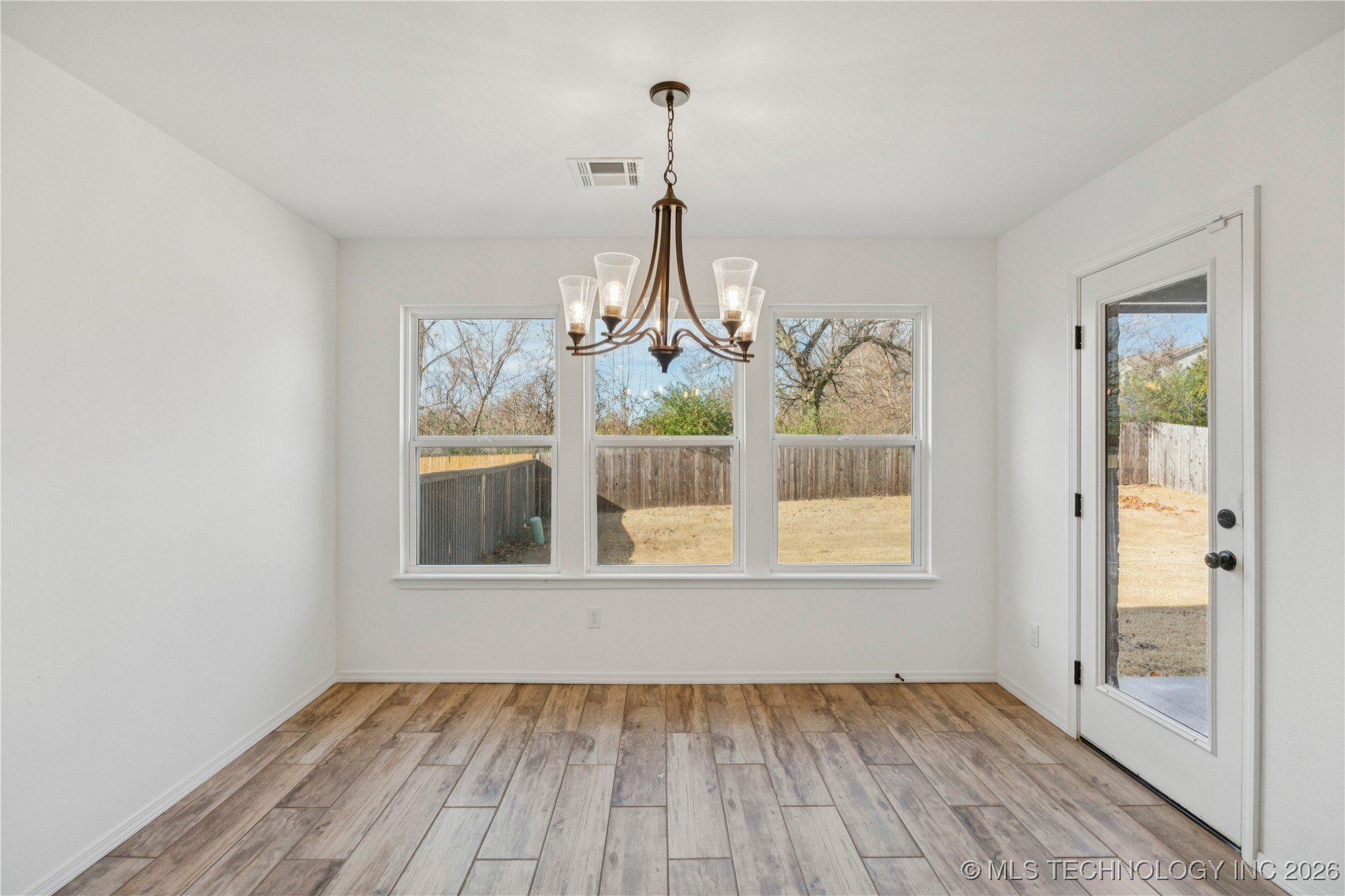 3618 S 12th Place Property Photo 12