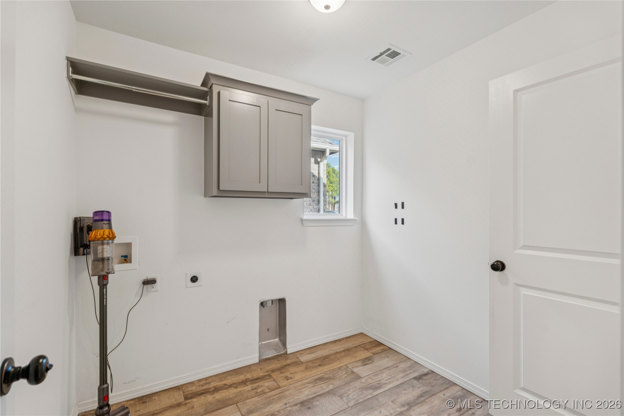 3618 S 12th Place Property Photo 23