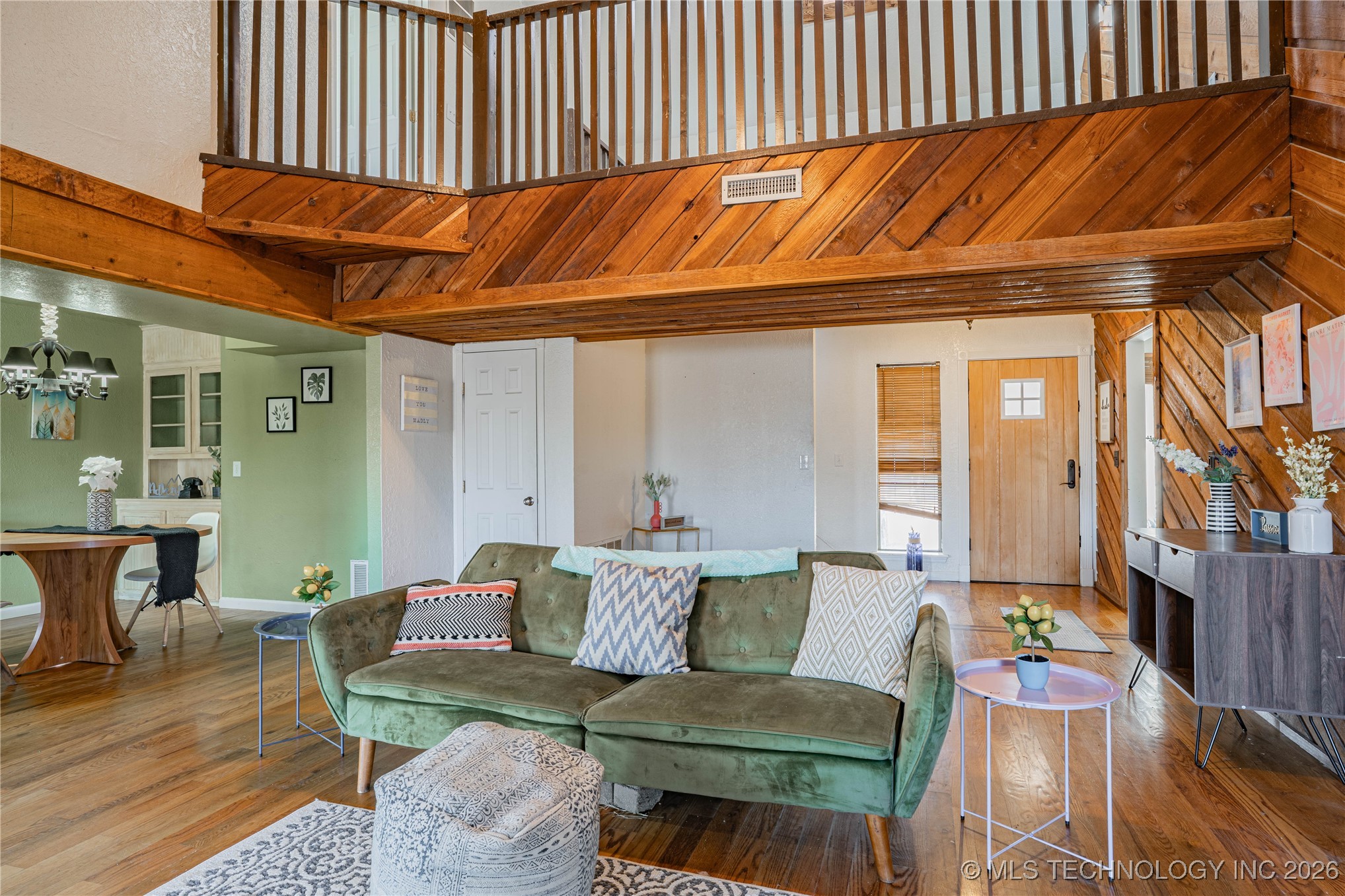 3009 S Aspen Court Property Photo 3