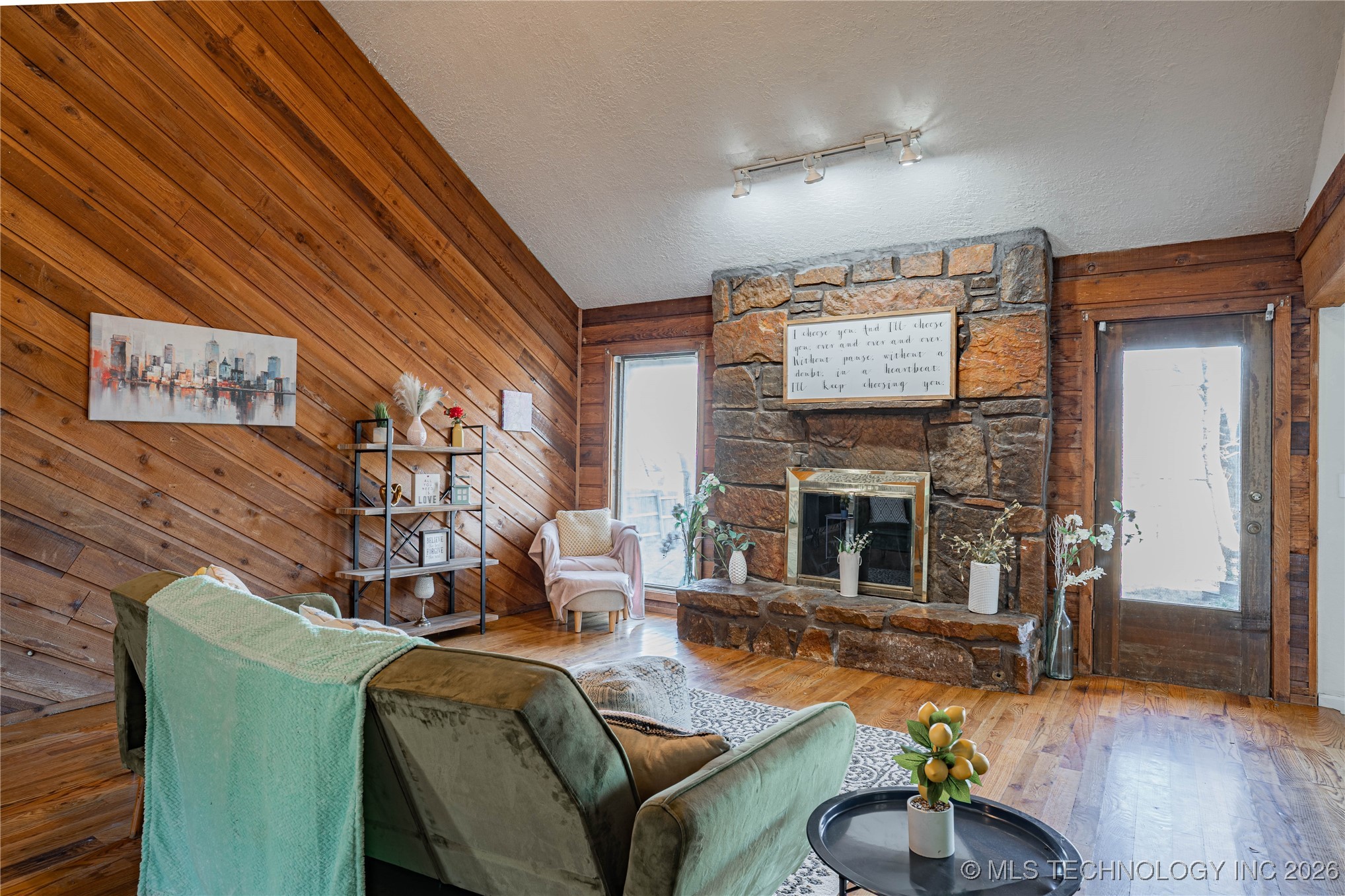 3009 S Aspen Court Property Photo 5